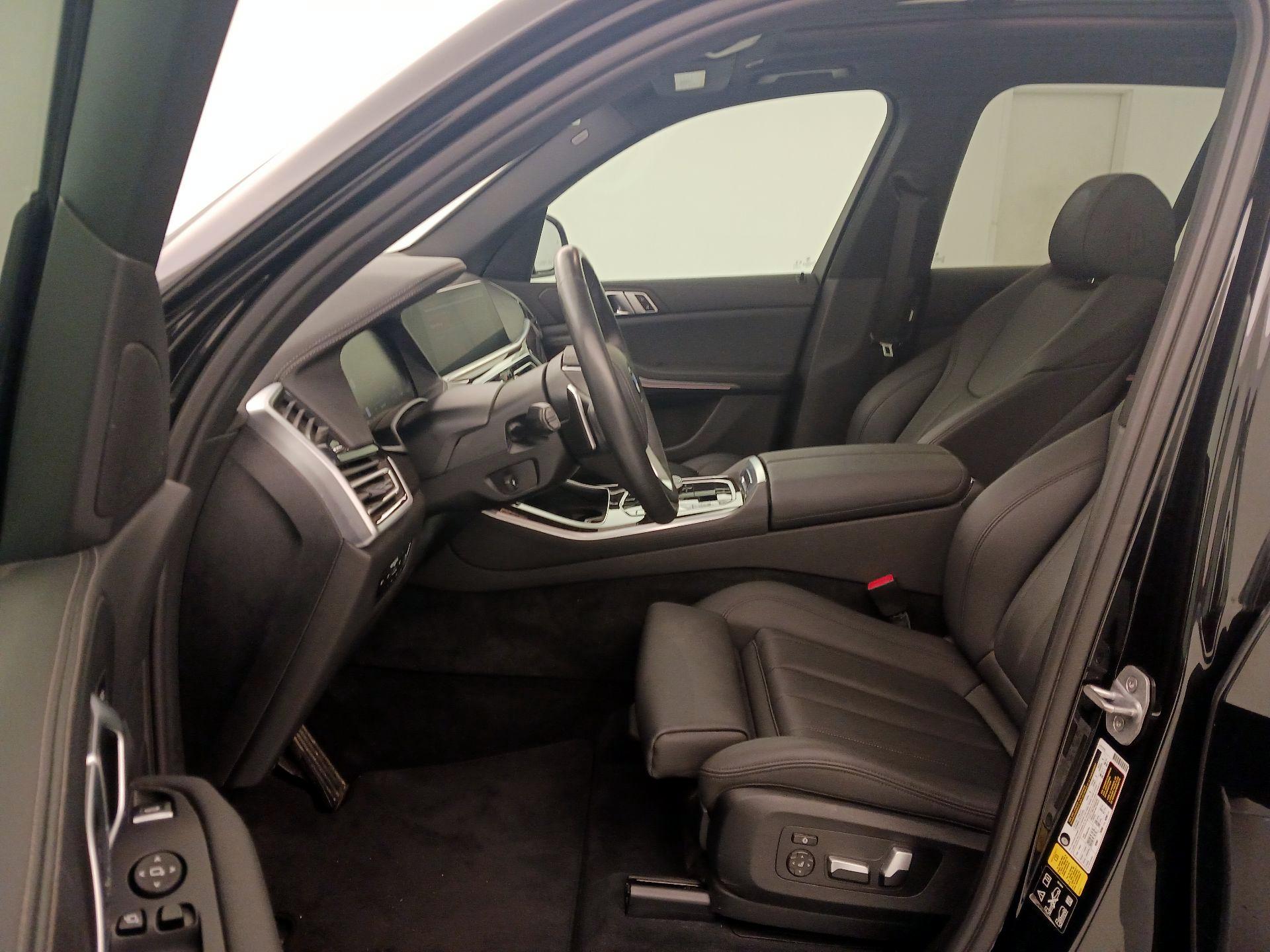 Thumbnail: 2020 BMW X5 - 11