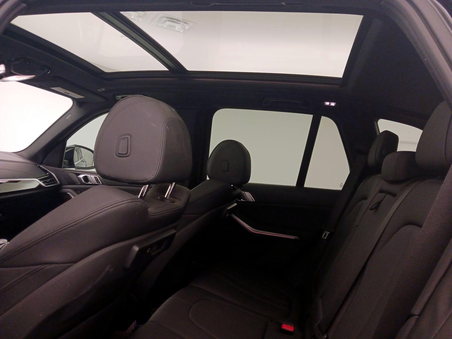 Thumbnail: 2020 BMW X5 - 20
