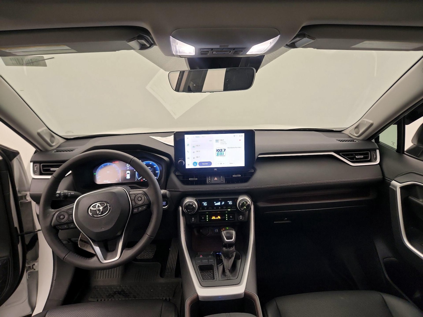 2025 Toyota RAV4 Limited - Photo 10