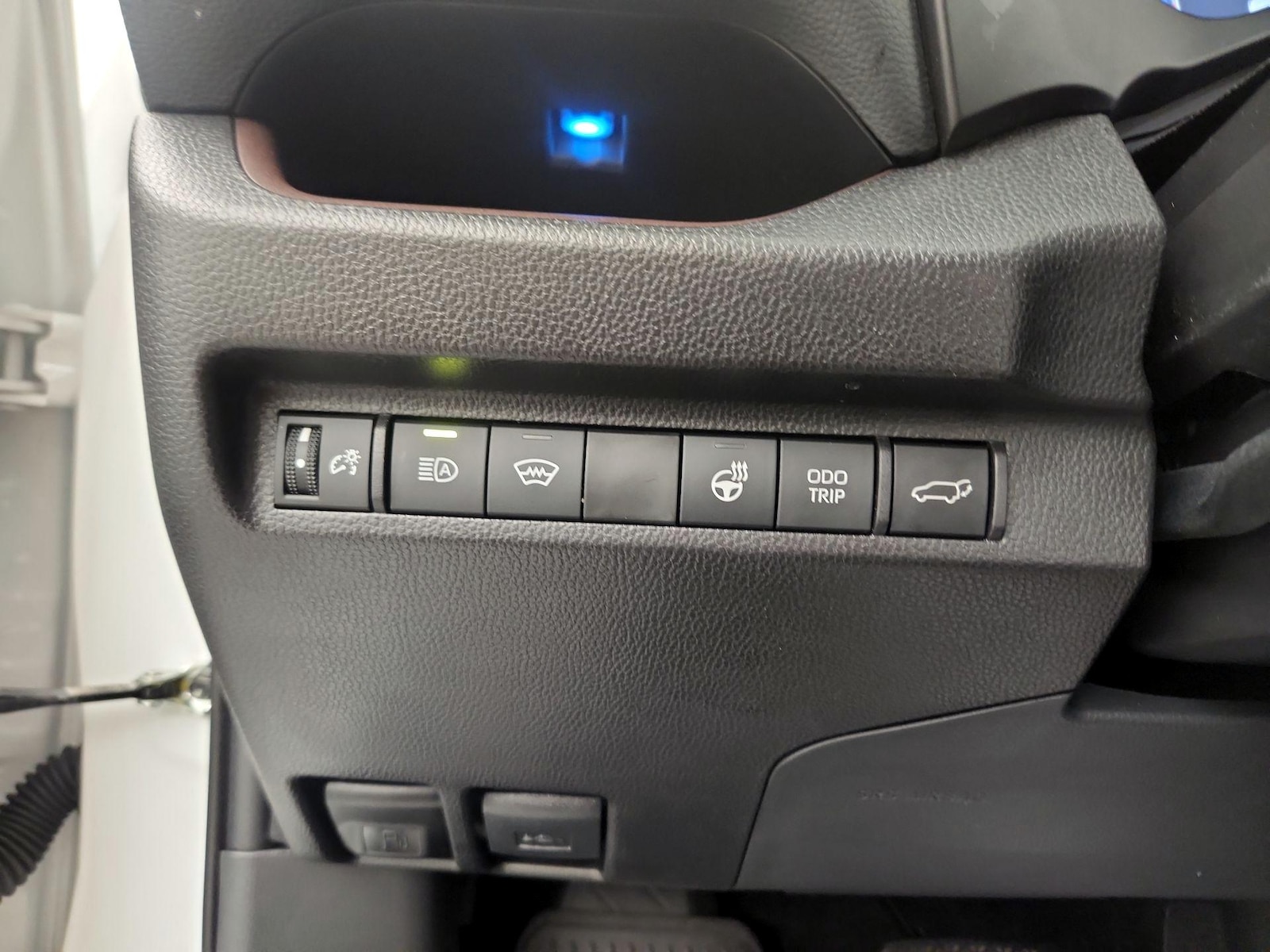 2025 Toyota RAV4 Limited - Photo 14