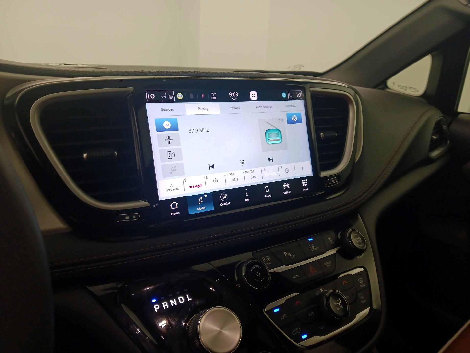 Thumbnail: 2024 Chrysler Pacifica - 16