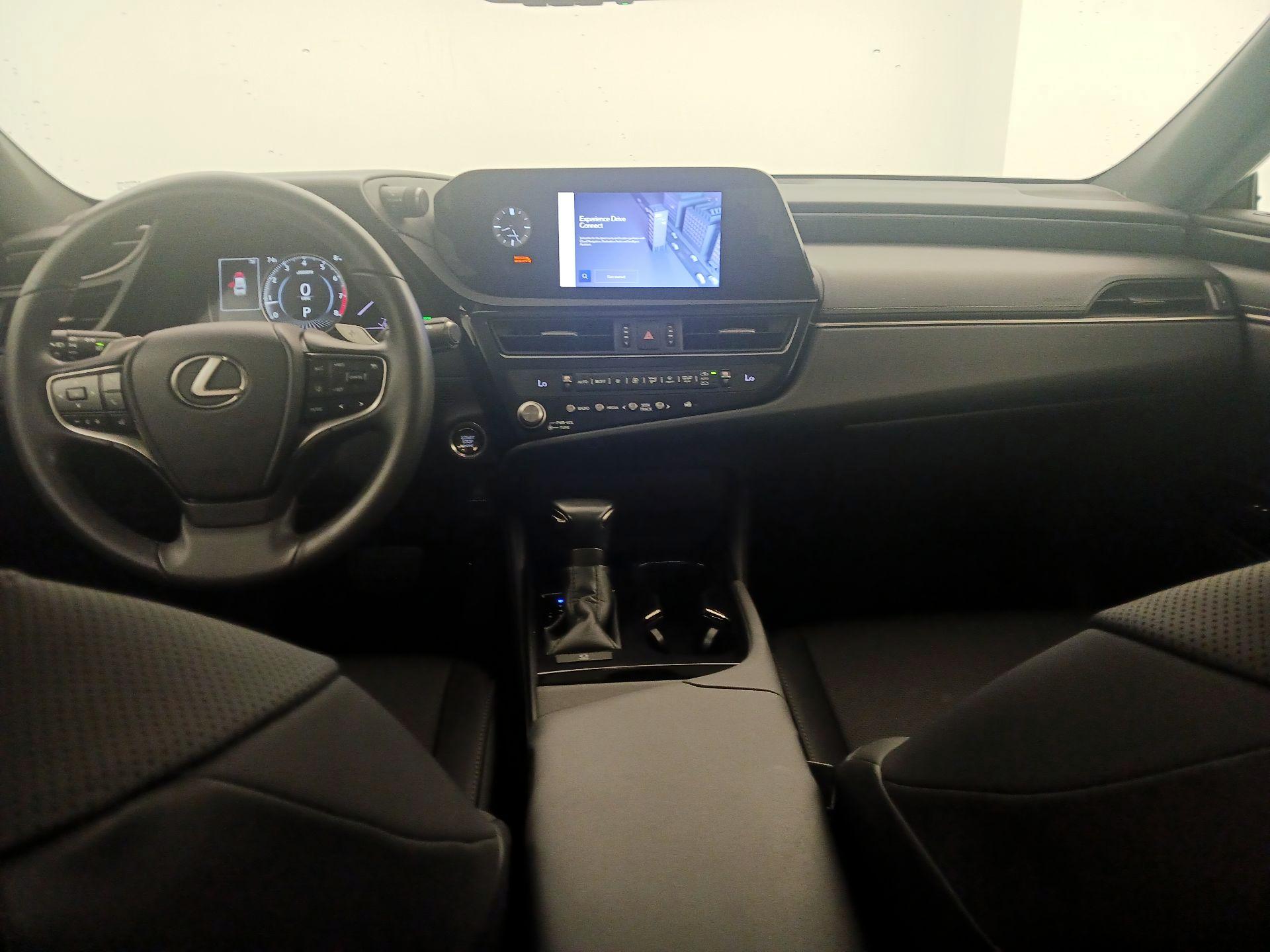 Thumbnail: 2023 Lexus ES - 9
