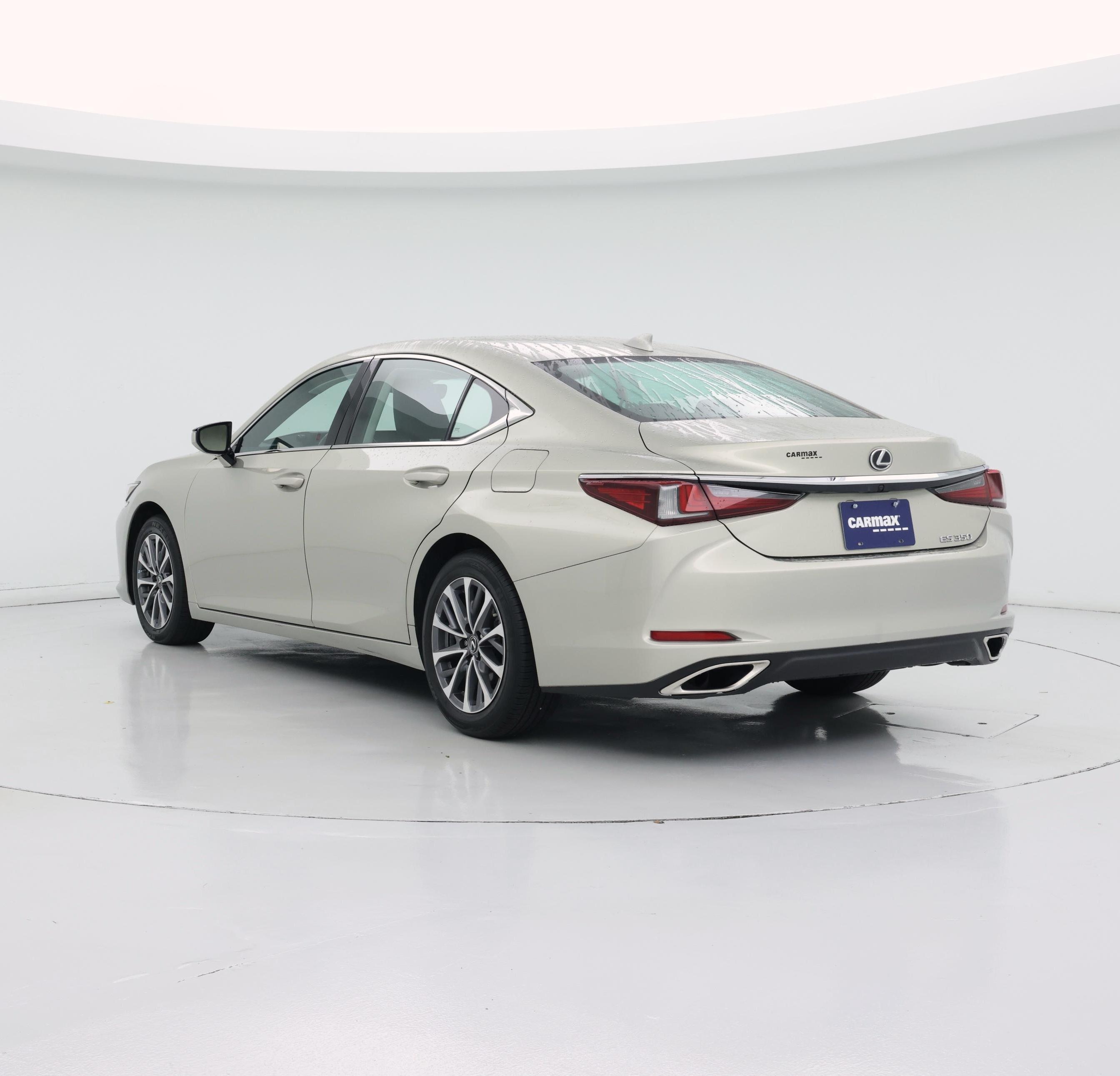 Thumbnail: 2023 Lexus ES - 2