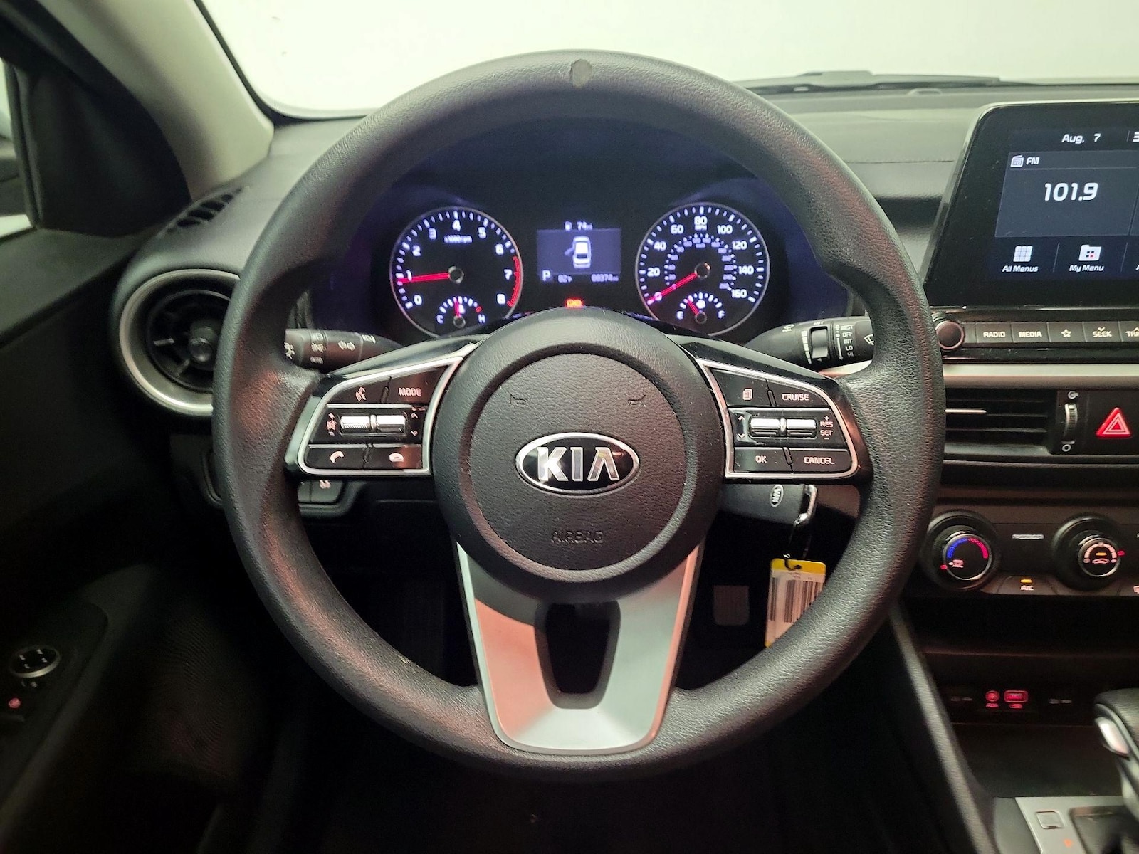 2021 Kia Forte LXS - Photo 11