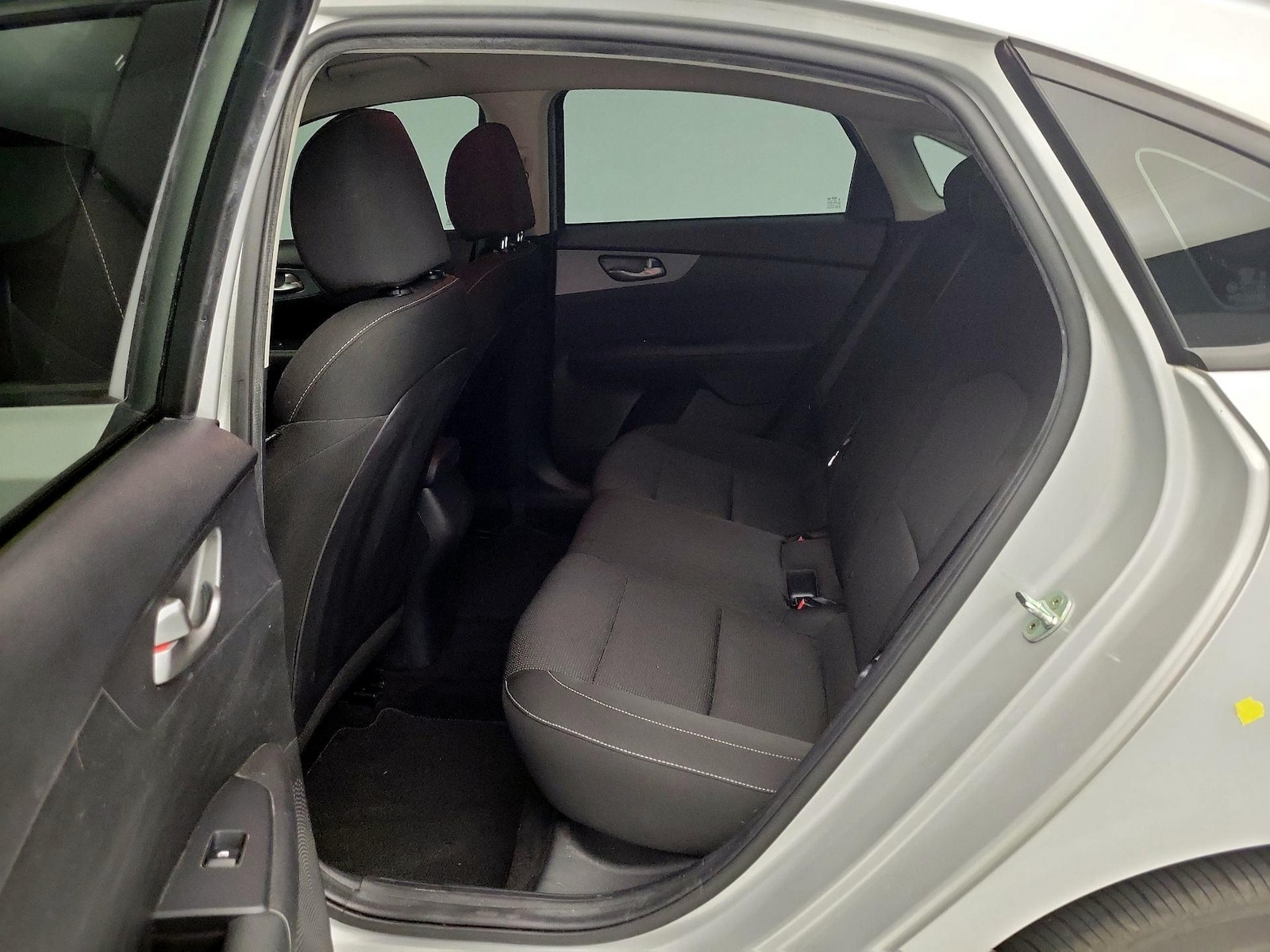 2021 Kia Forte LXS - Photo 20