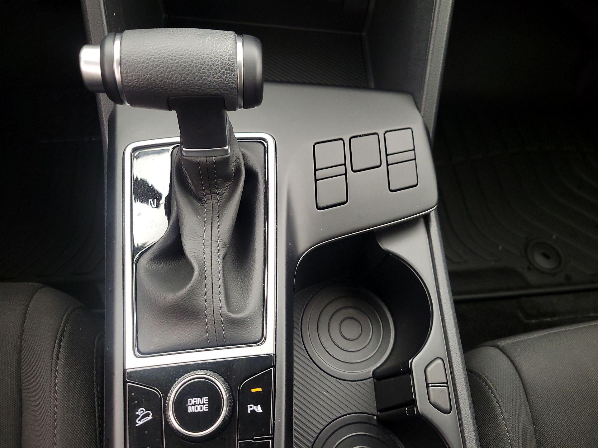 Thumbnail: 2025 Kia Sportage - 16