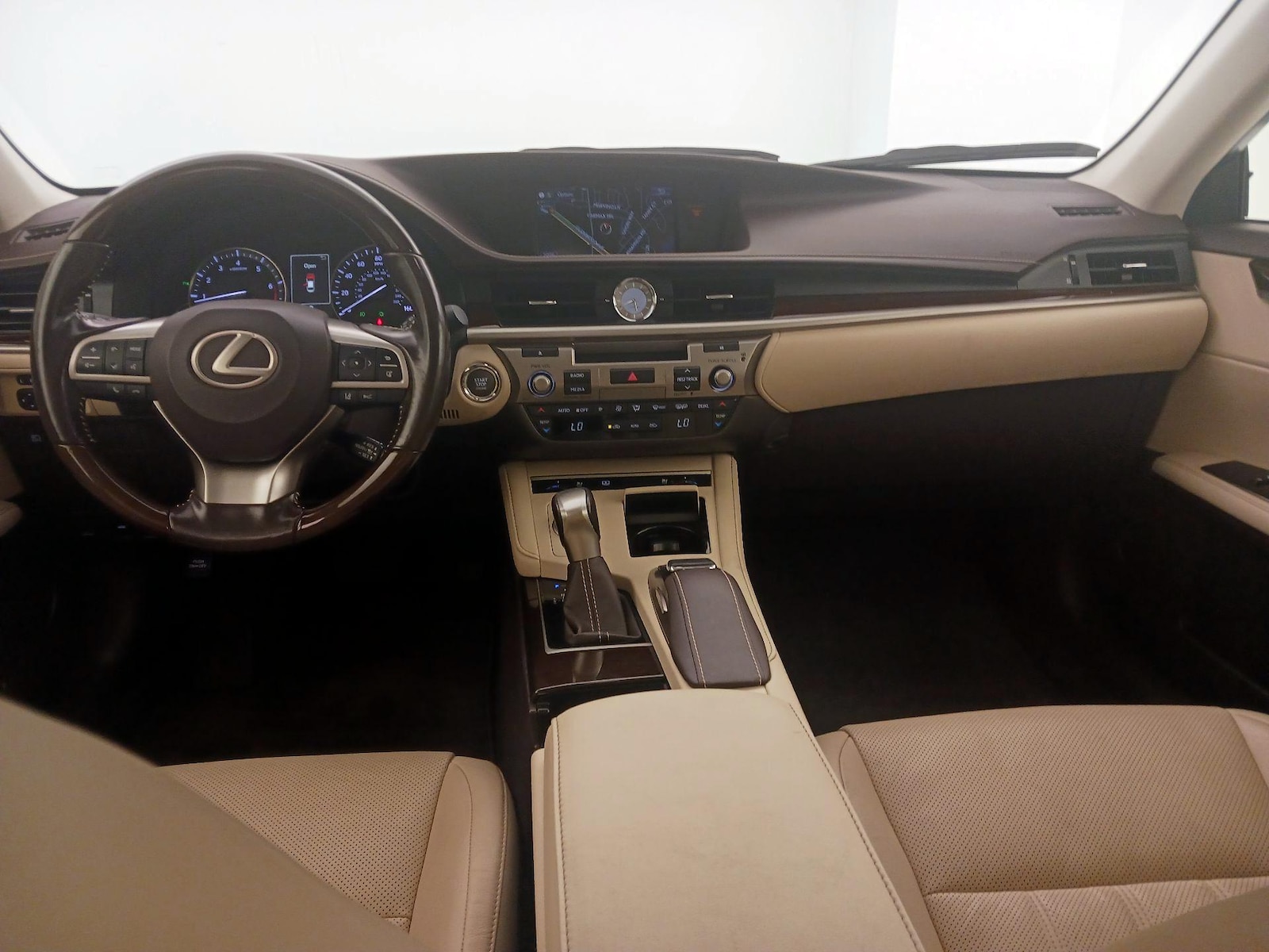 2016 Lexus ES 350 - Photo 10