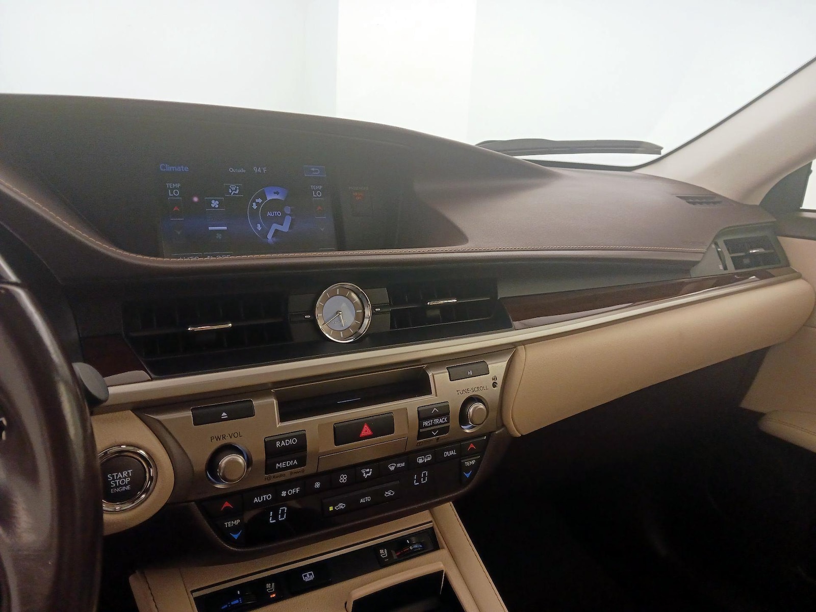 2016 Lexus ES 350 - Photo 18