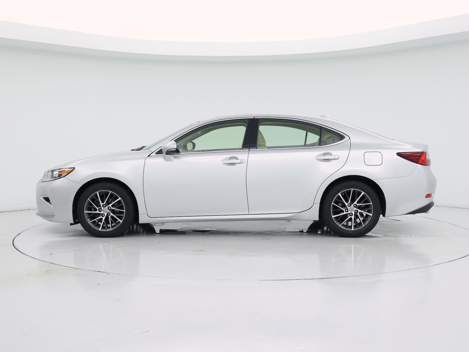 2016 Lexus ES 350 - Photo 4