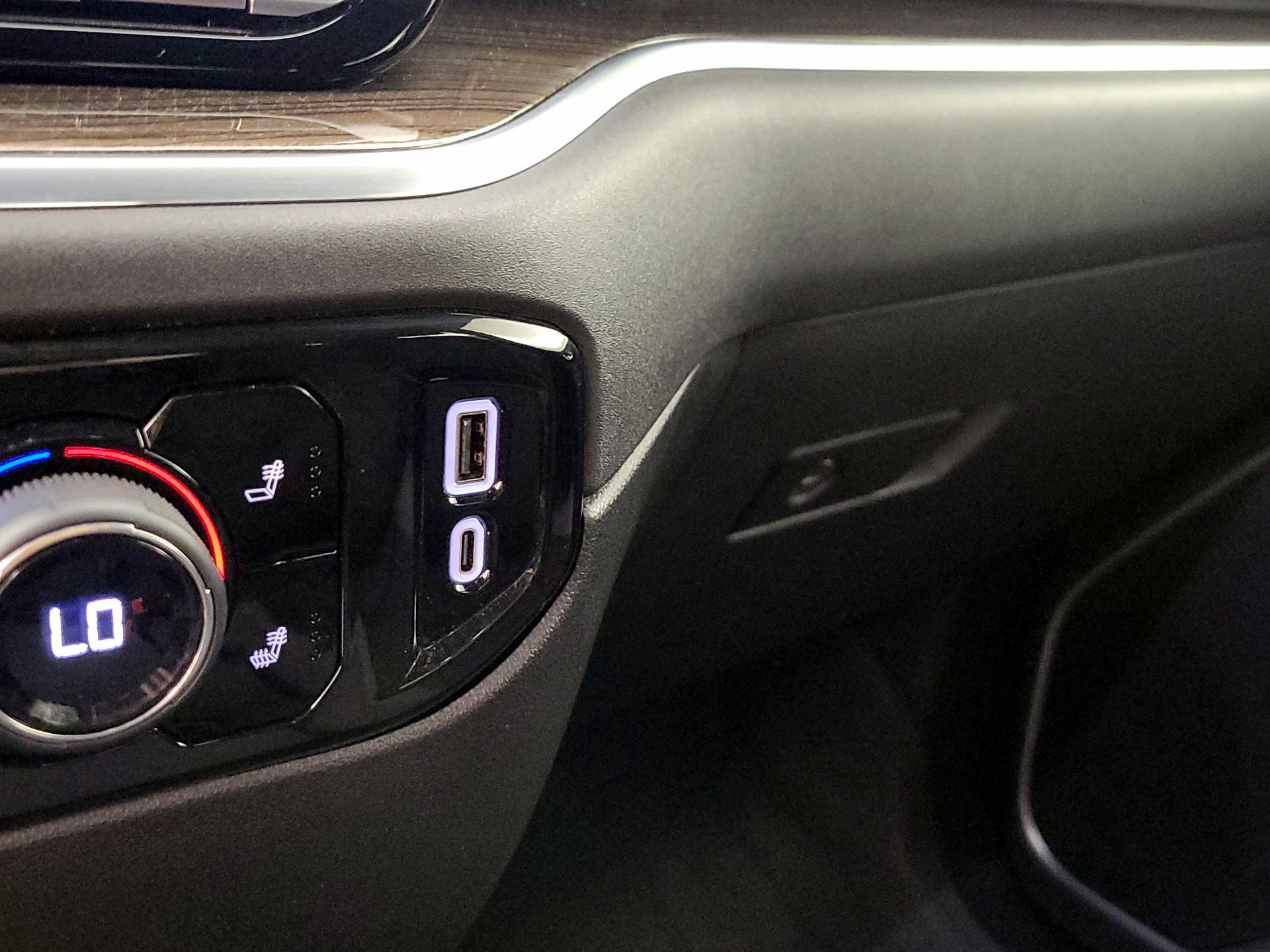 Thumbnail: 2024 Chevrolet Silverado 1500 - 18