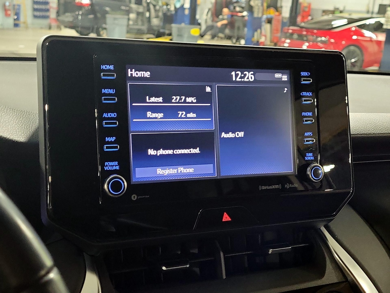 2021 Toyota Venza LE - Photo 16