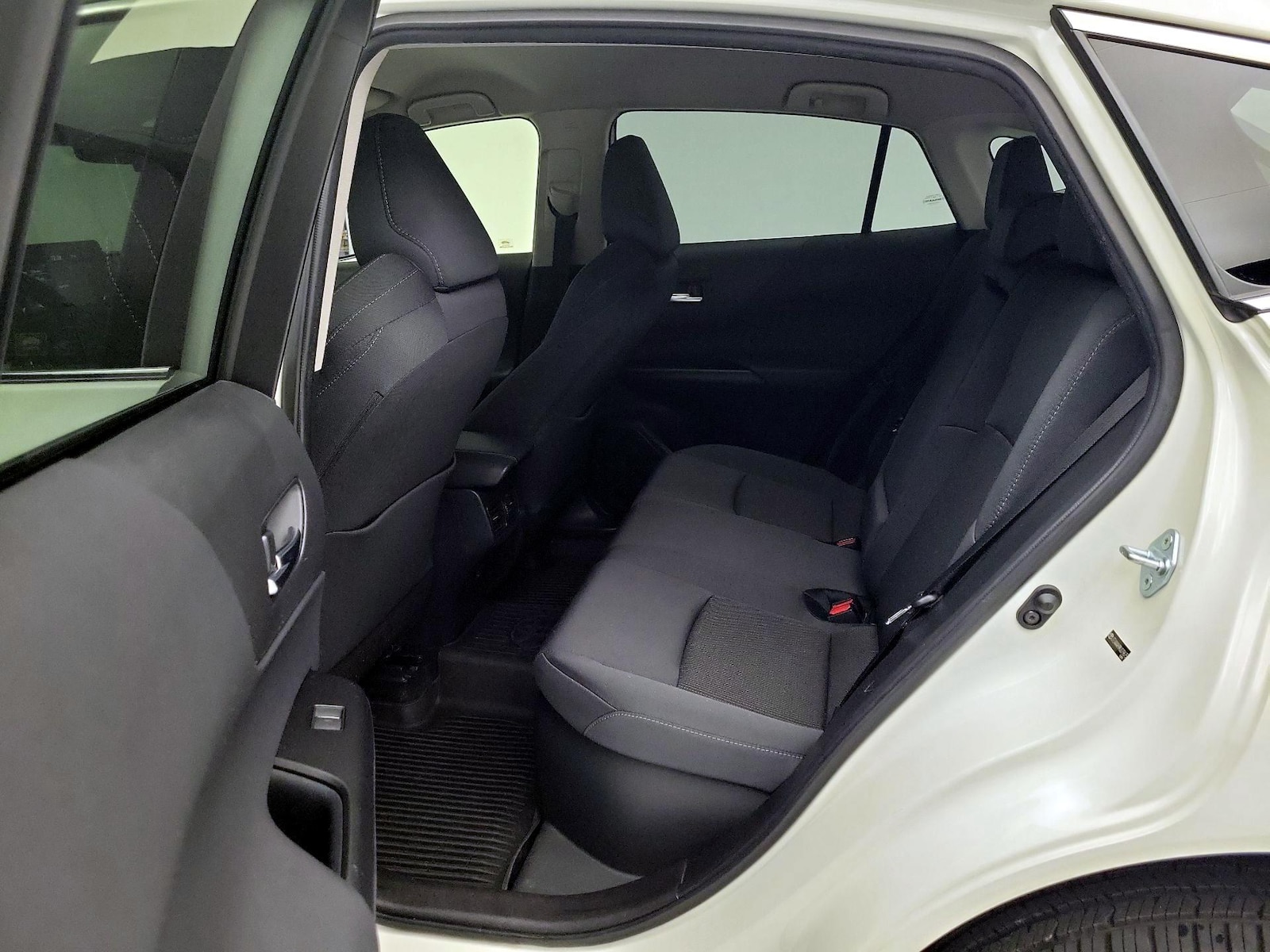 2021 Toyota Venza LE - Photo 20