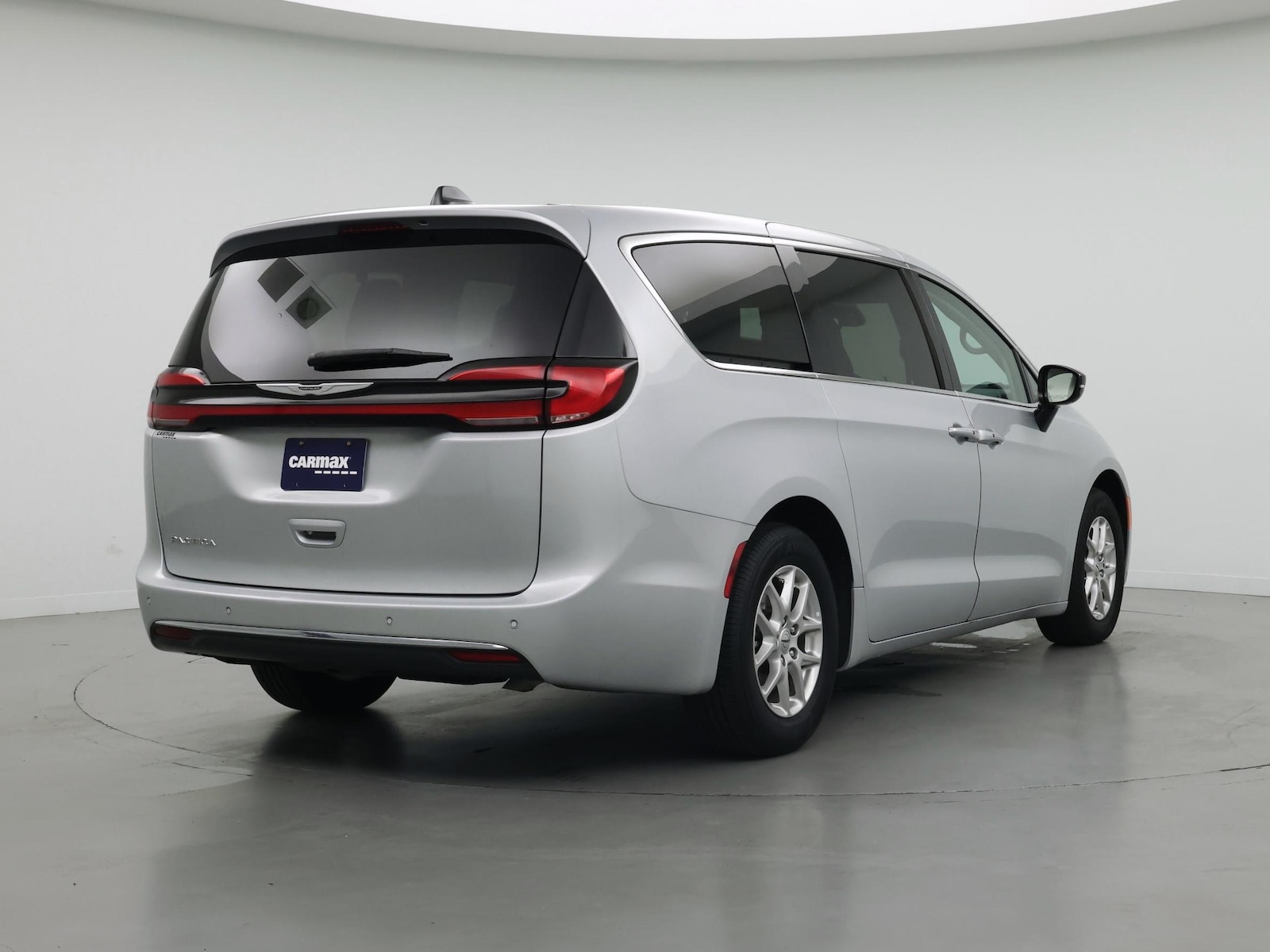 2024 Chrysler Pacifica Touring L - Photo 9