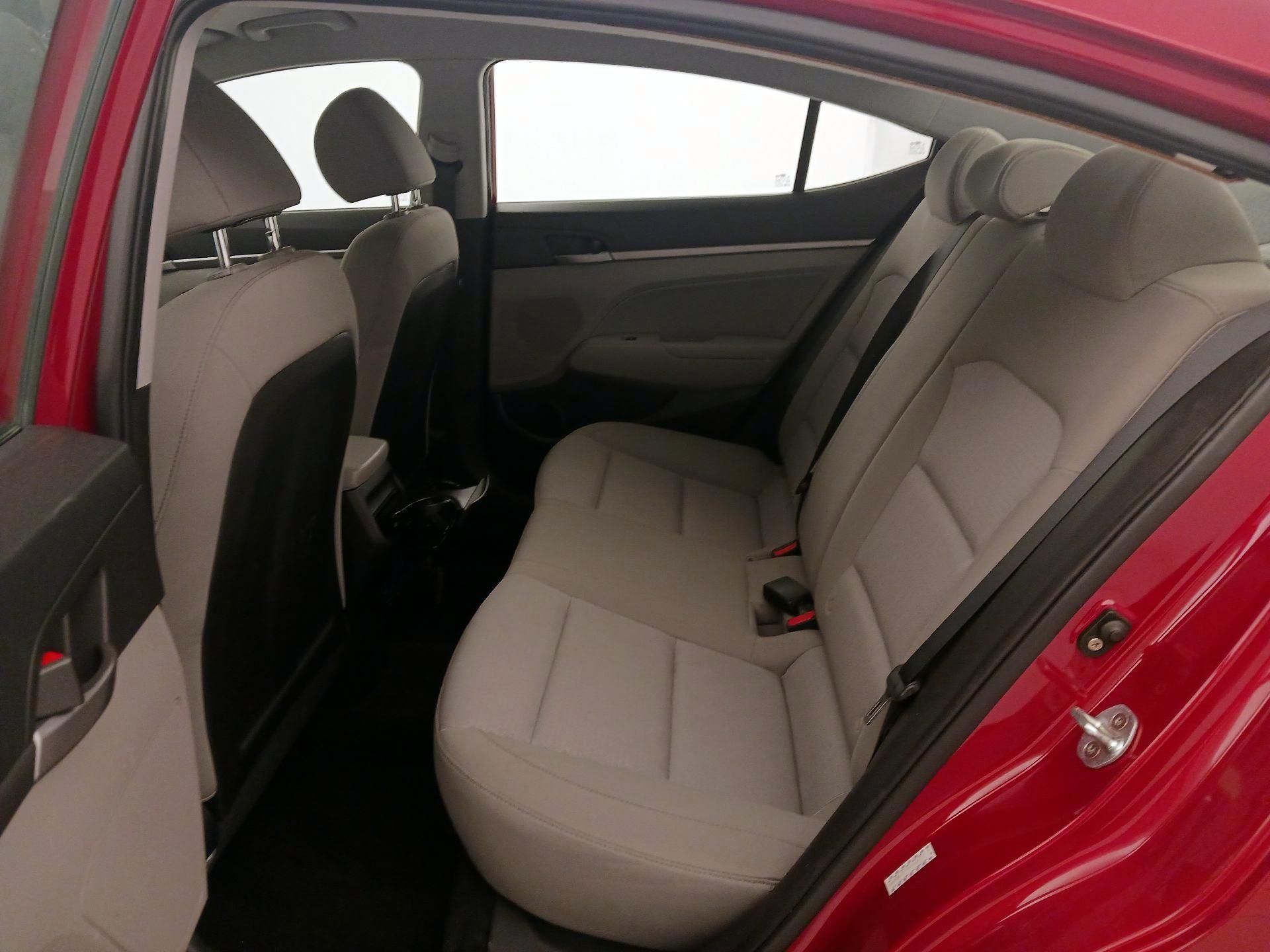 Thumbnail: 2017 Hyundai Elantra - 19