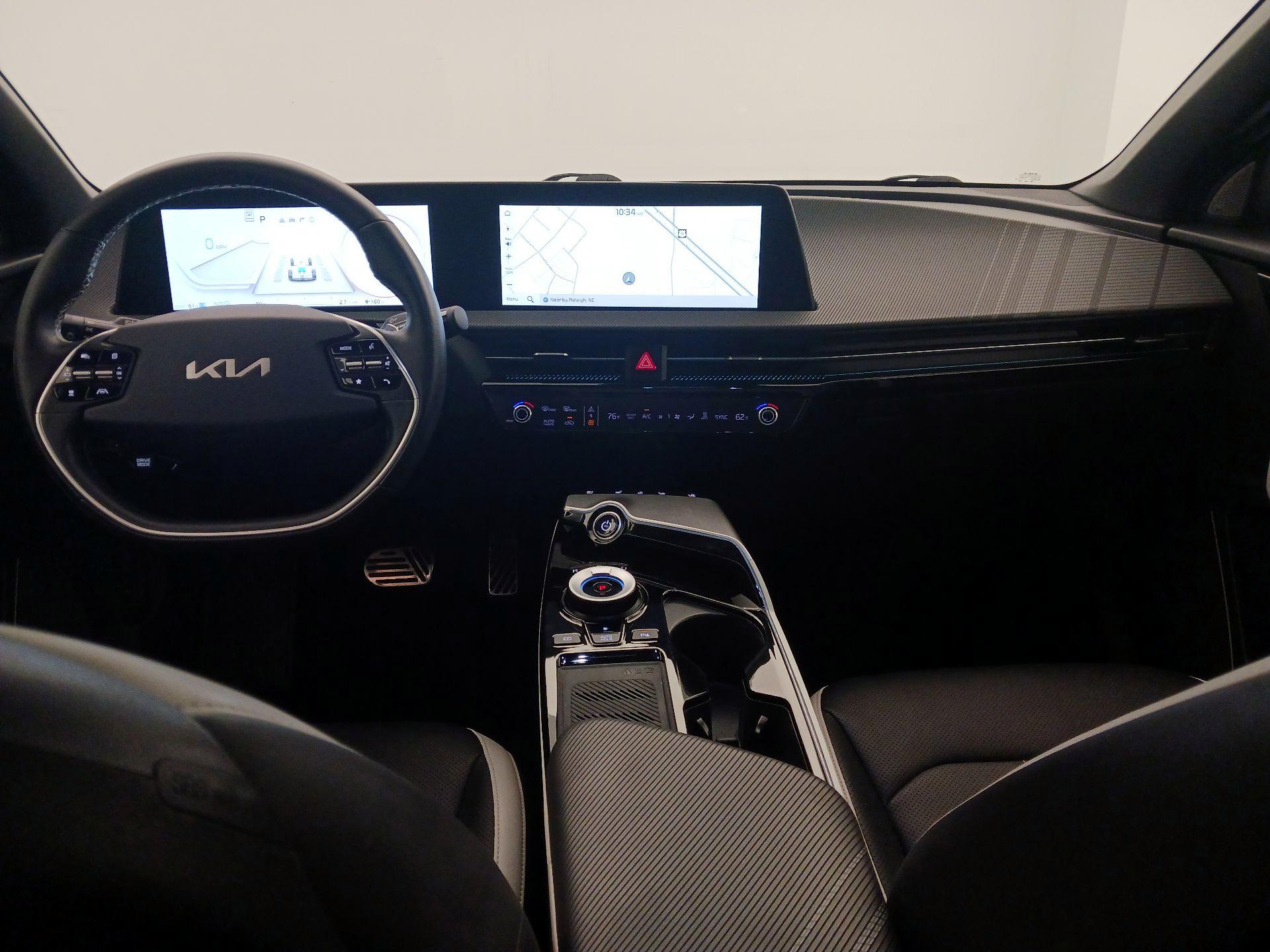 Thumbnail: 2023 Kia EV6 - 9
