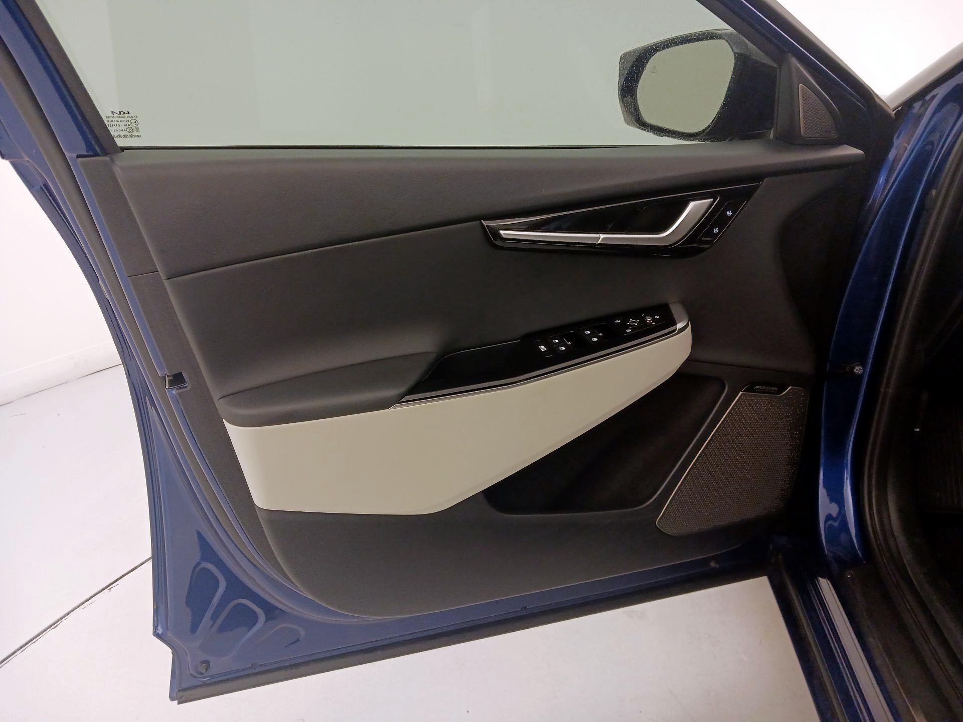 Thumbnail: 2023 Kia EV6 - 12