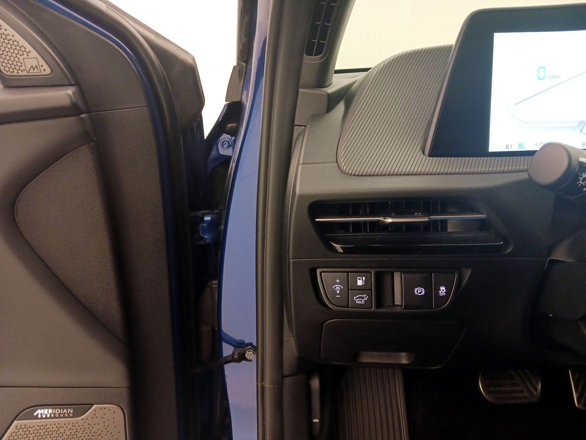 Thumbnail: 2023 Kia EV6 - 13