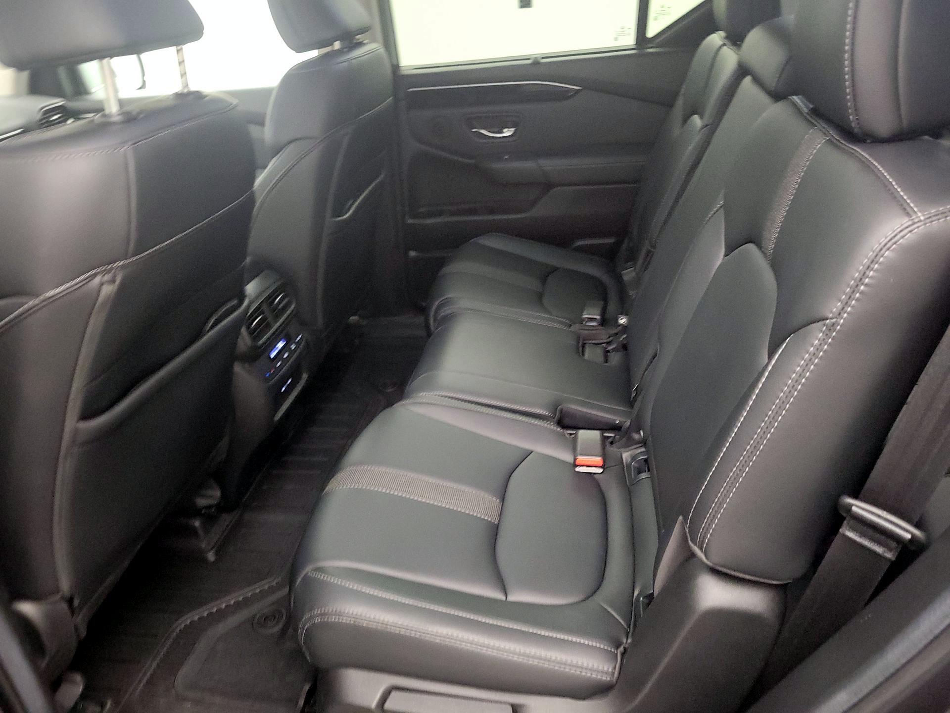Thumbnail: 2024 Honda Pilot - 19
