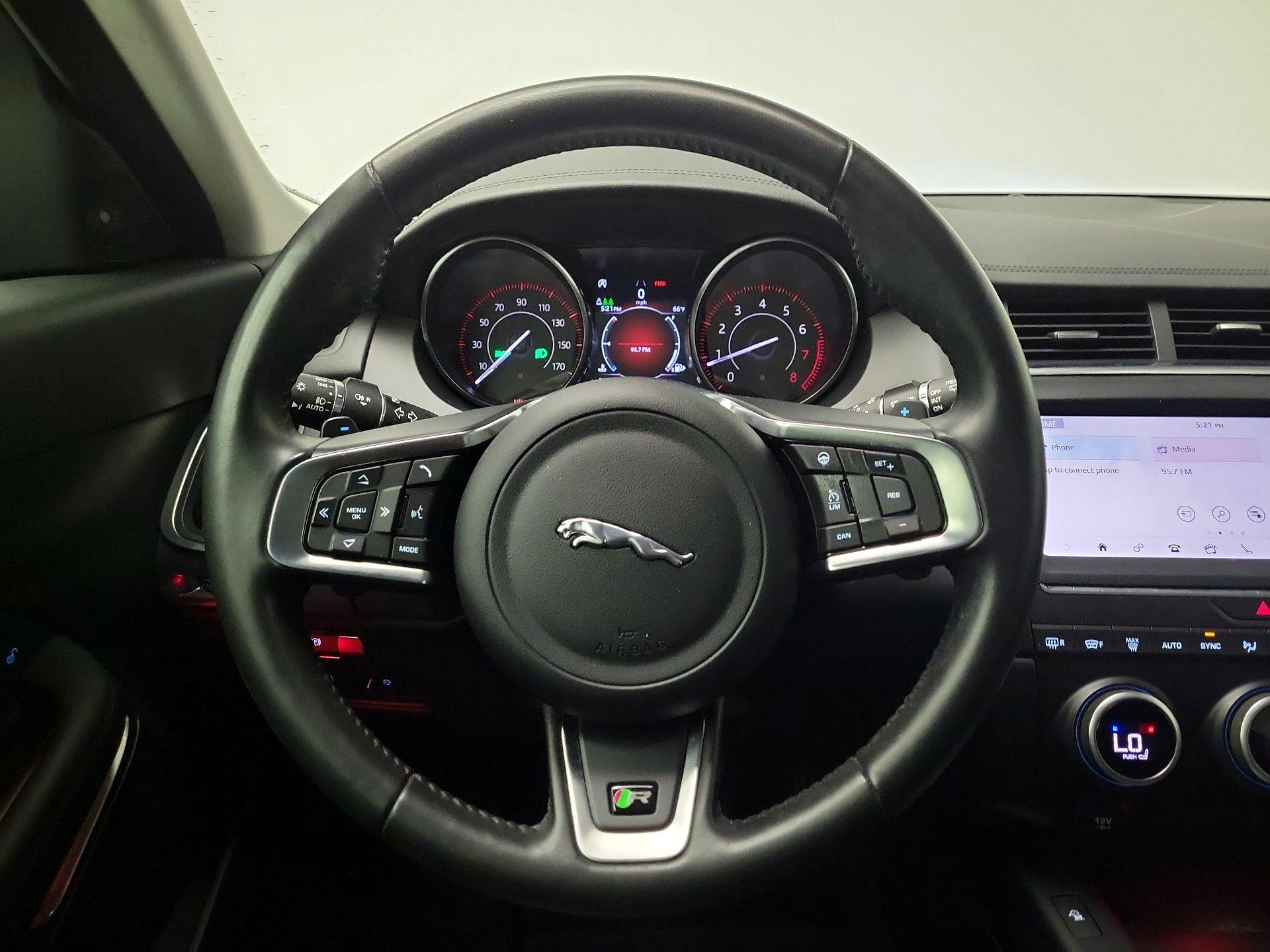 Thumbnail: 2020 Jaguar E-Pace - 10