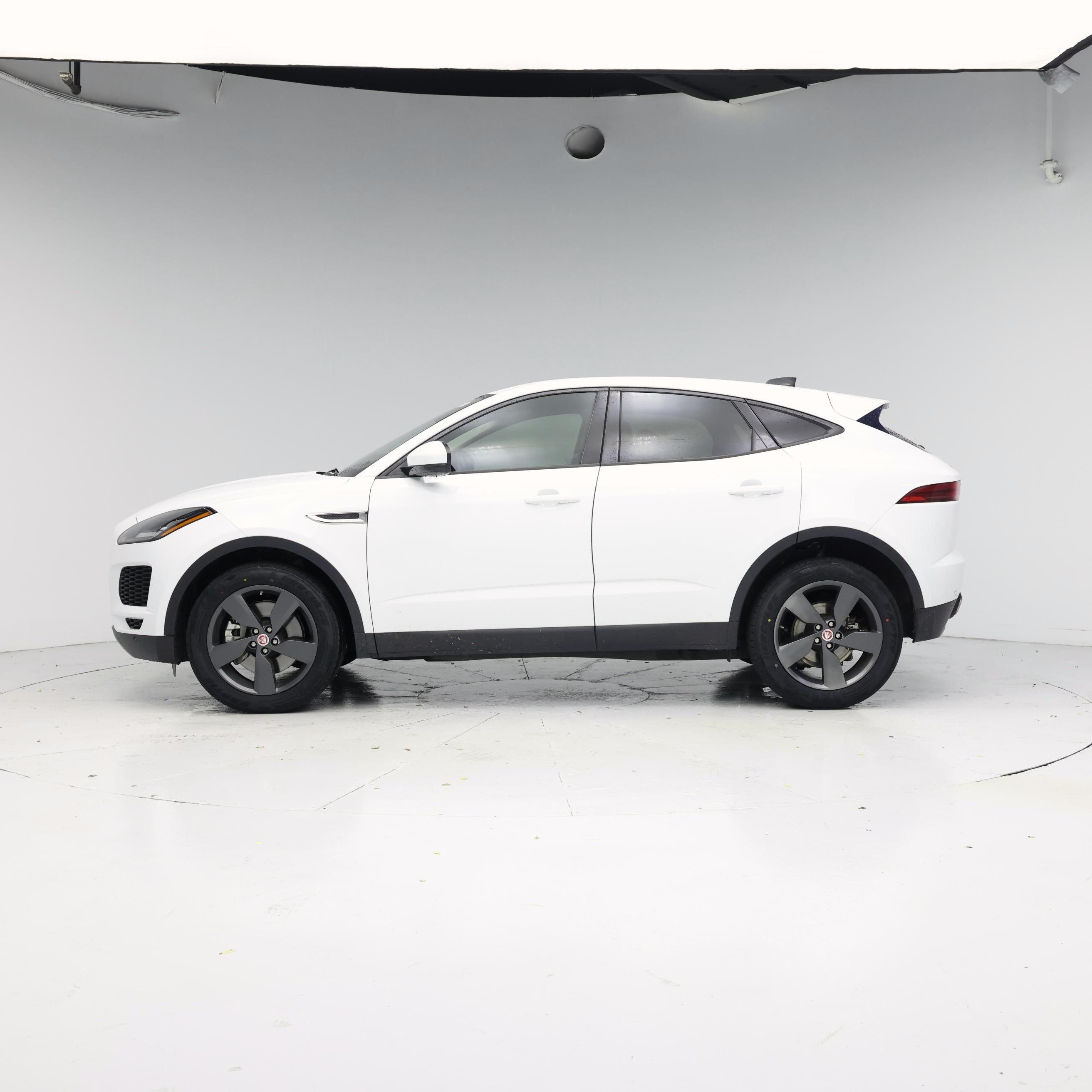 Thumbnail: 2020 Jaguar E-Pace - 3
