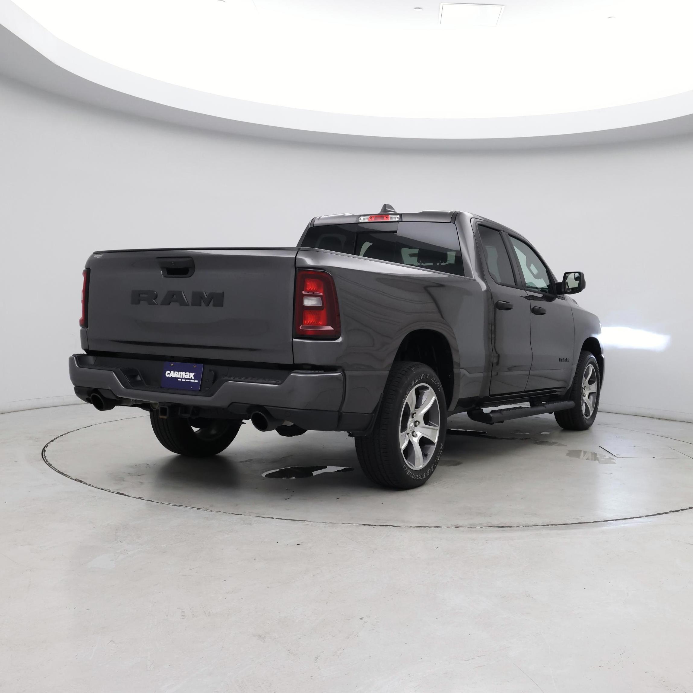 Thumbnail: 2025 RAM 1500 - 8