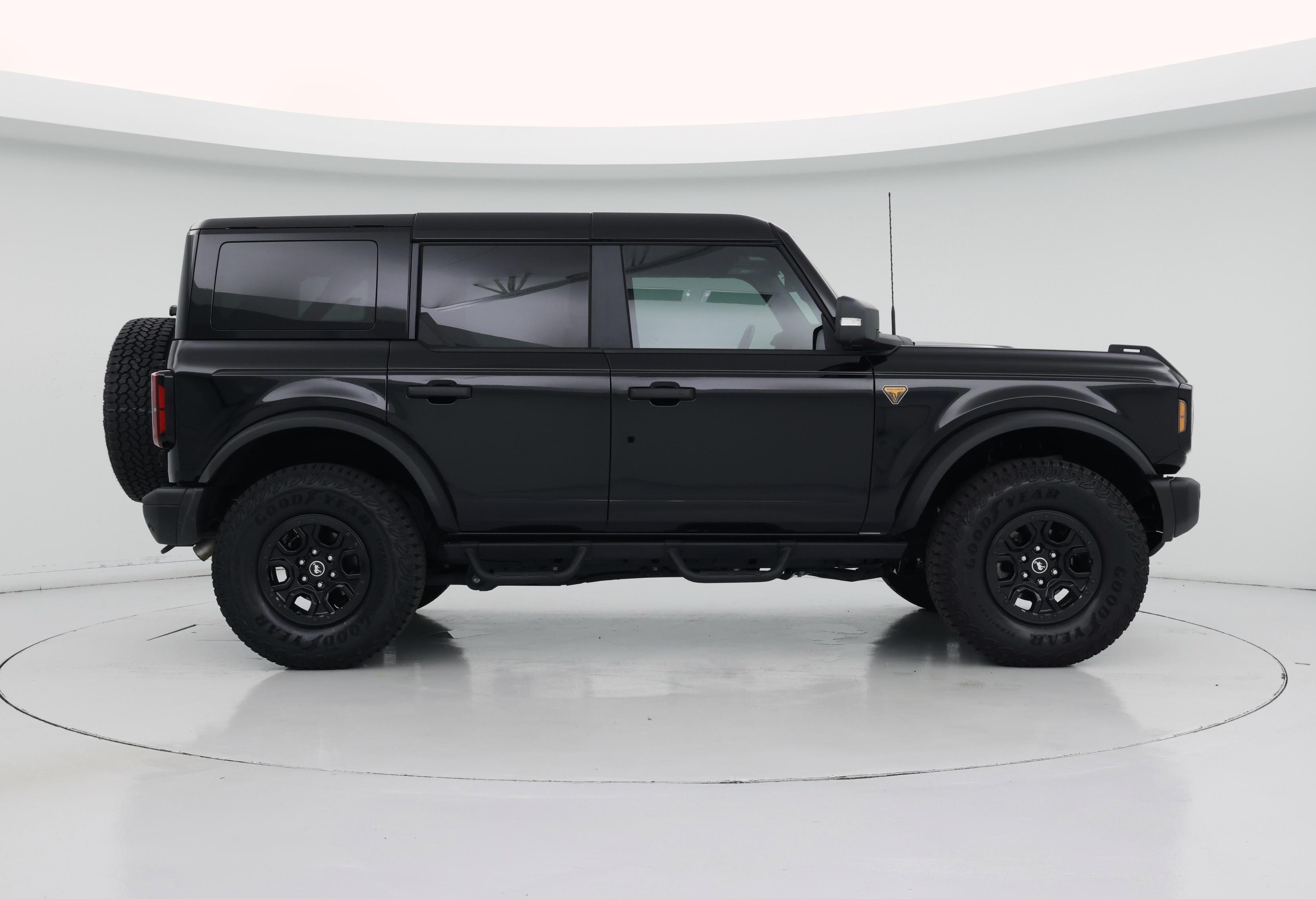 Thumbnail: 2025 Ford Bronco - 7