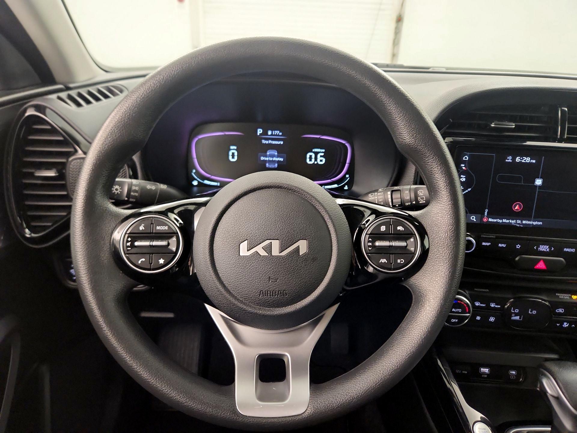 Thumbnail: 2023 Kia Soul - 10