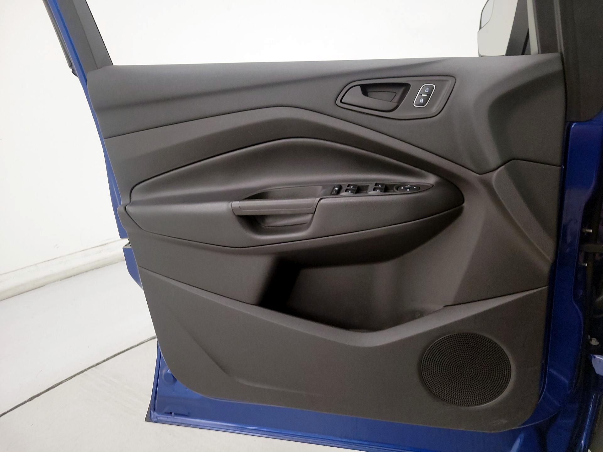 Thumbnail: 2019 Ford Escape - 12