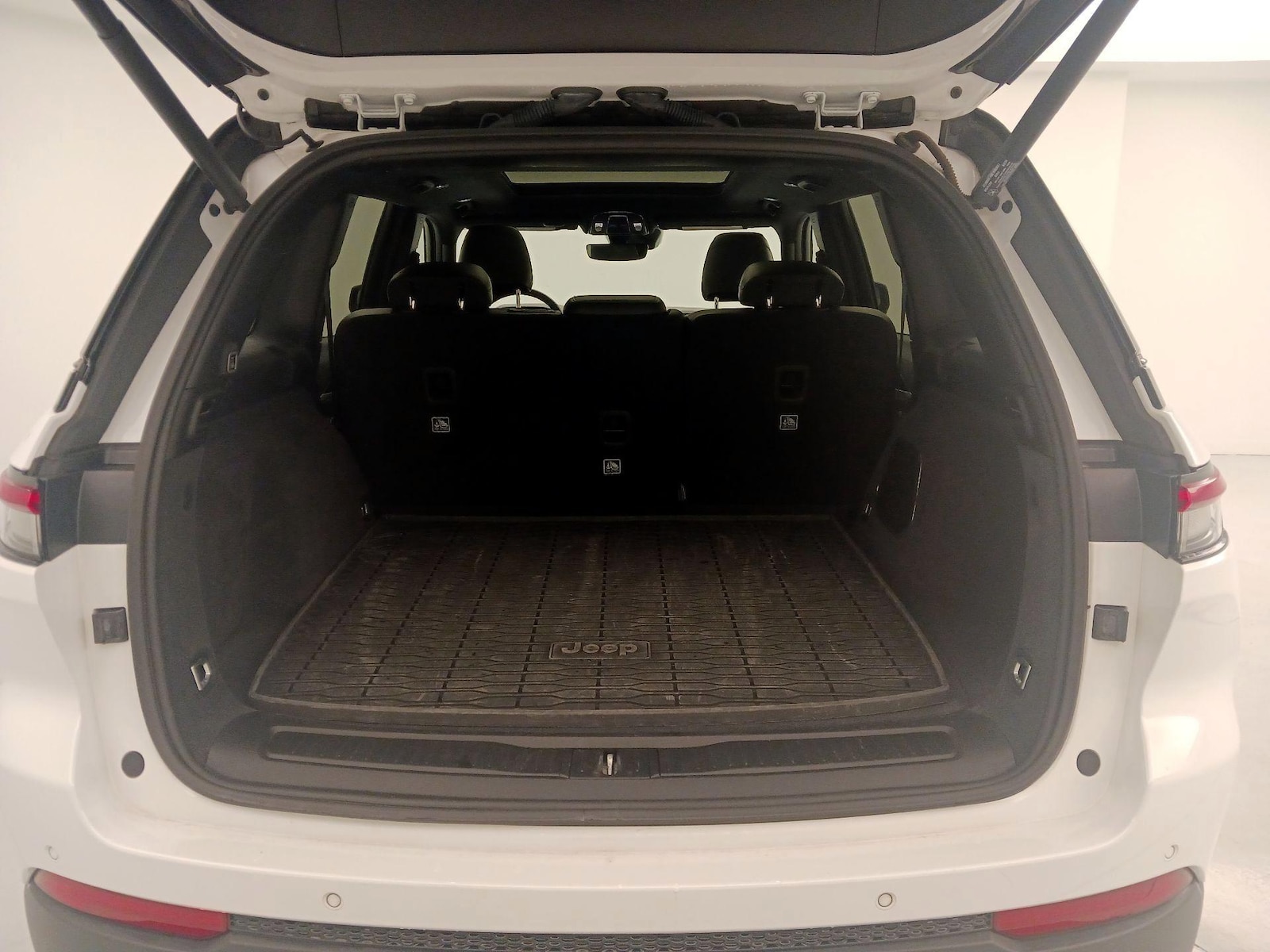 2023 Jeep Grand Cherokee Trailhawk 4xe - Photo 23