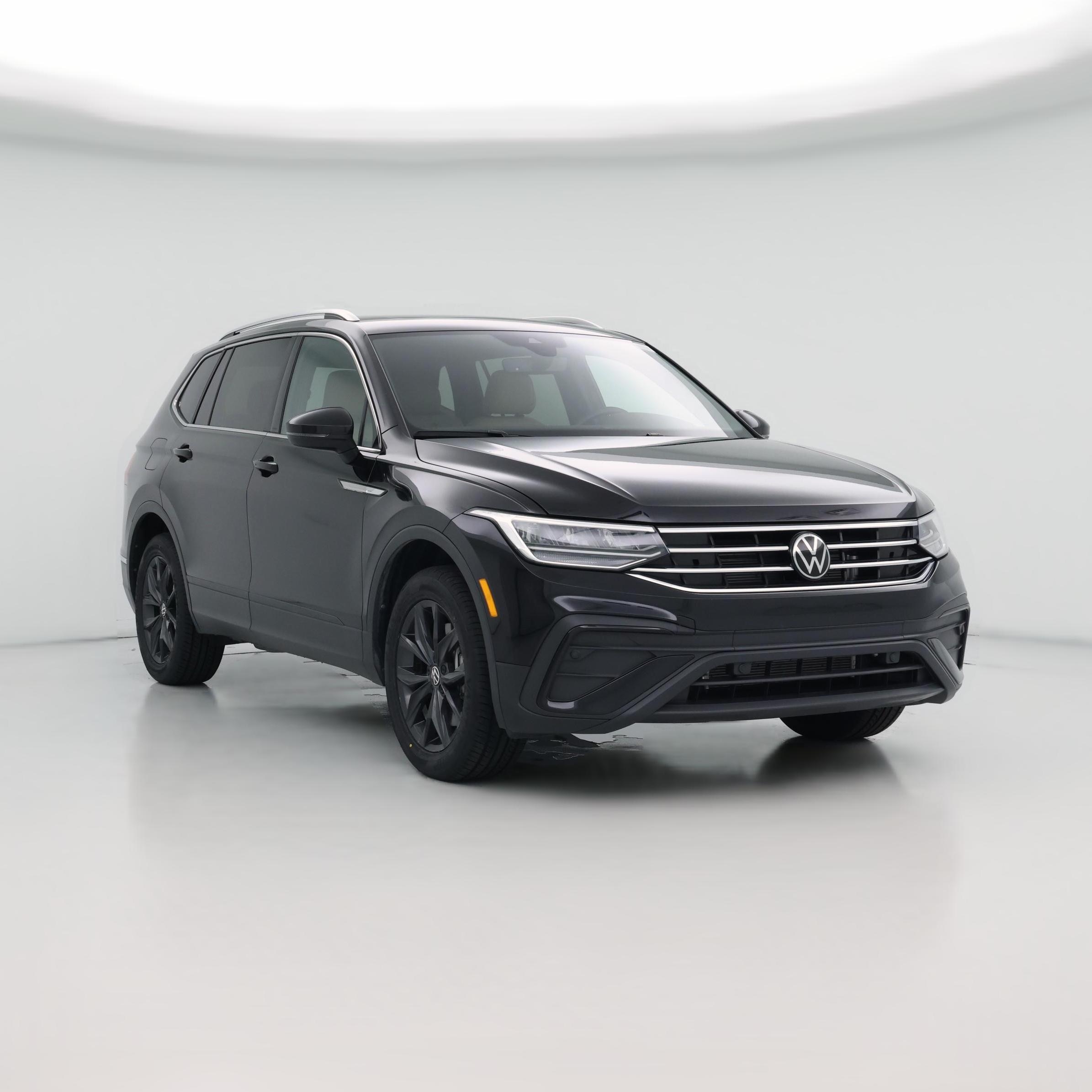 Thumbnail: 2024 Volkswagen Tiguan - 1