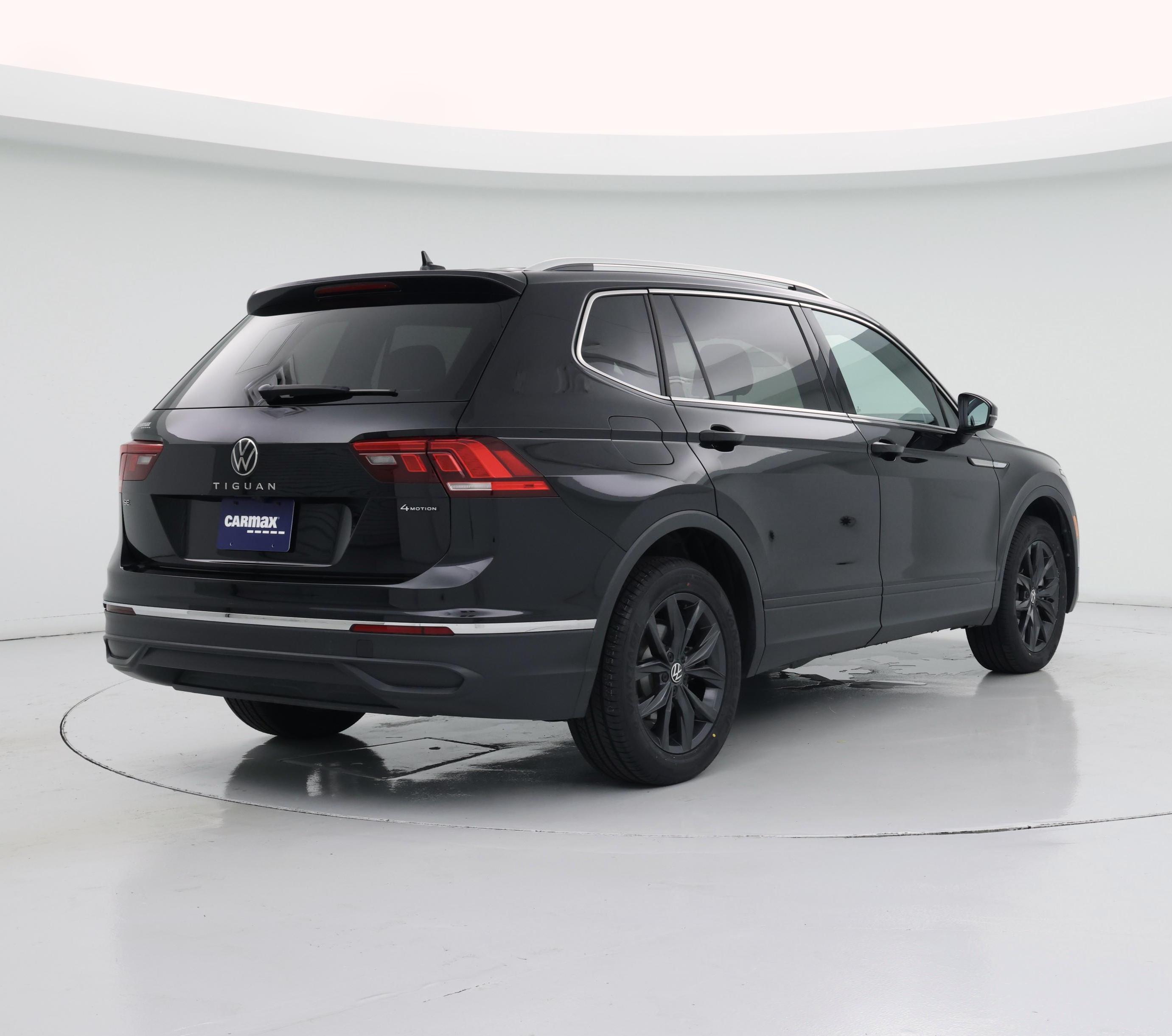 Thumbnail: 2024 Volkswagen Tiguan - 8