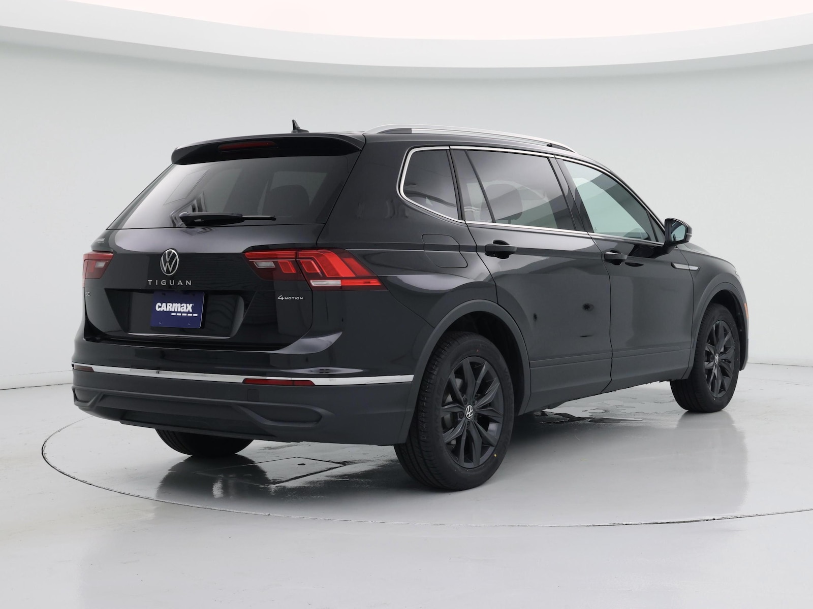 2024 Volkswagen Tiguan SE - Photo 9