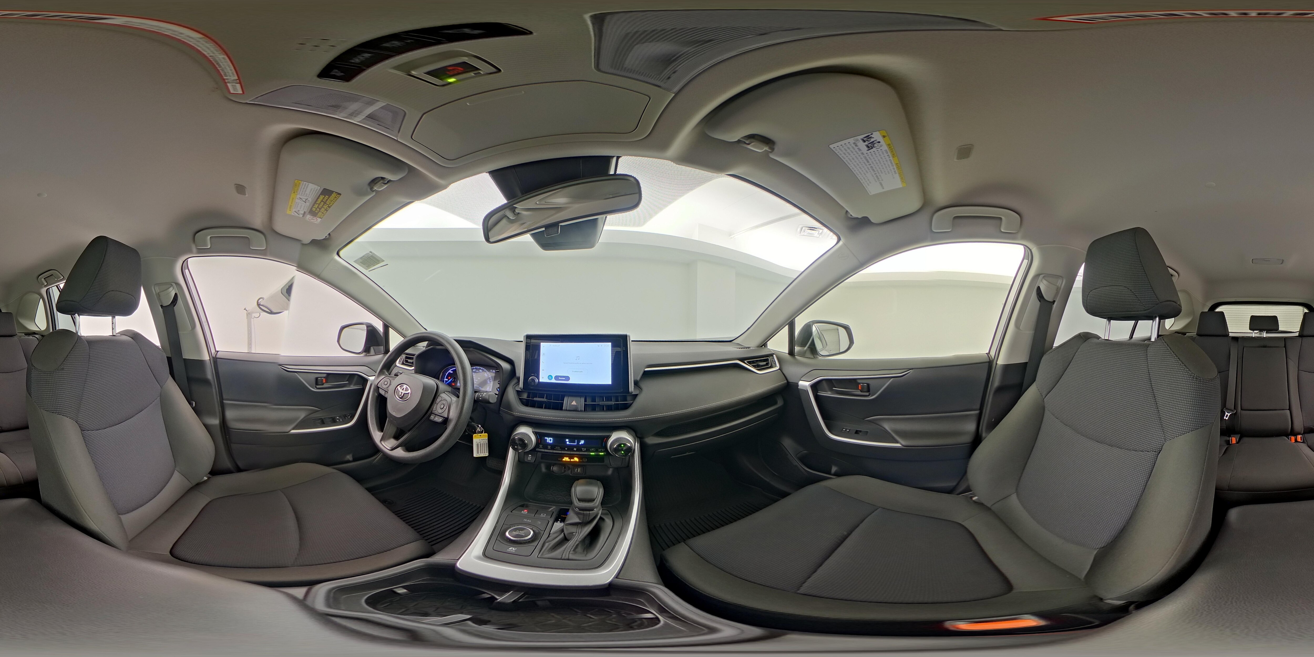 2025 Toyota RAV4 LE - Photo 24
