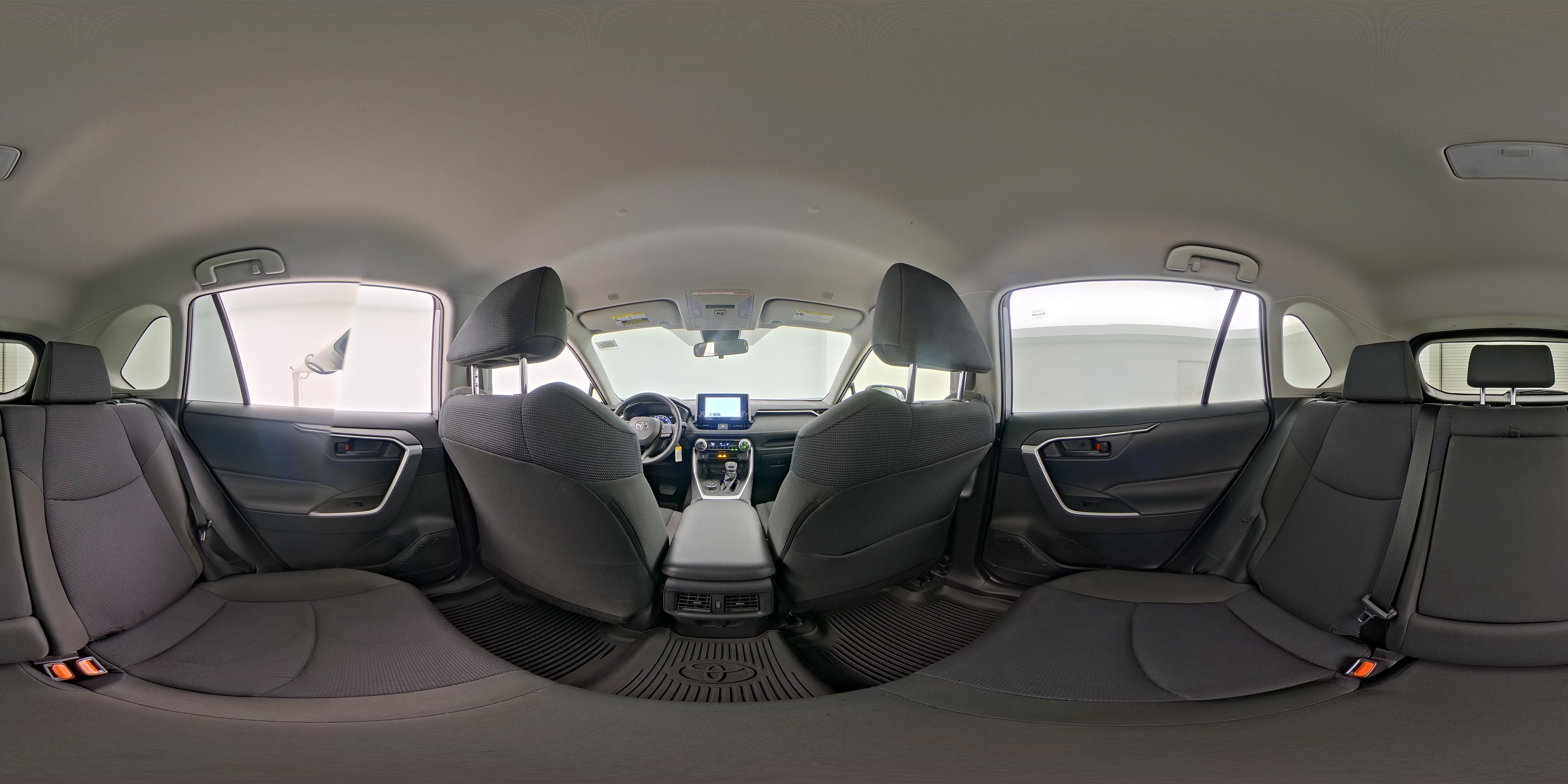 2025 Toyota RAV4 LE - Photo 25
