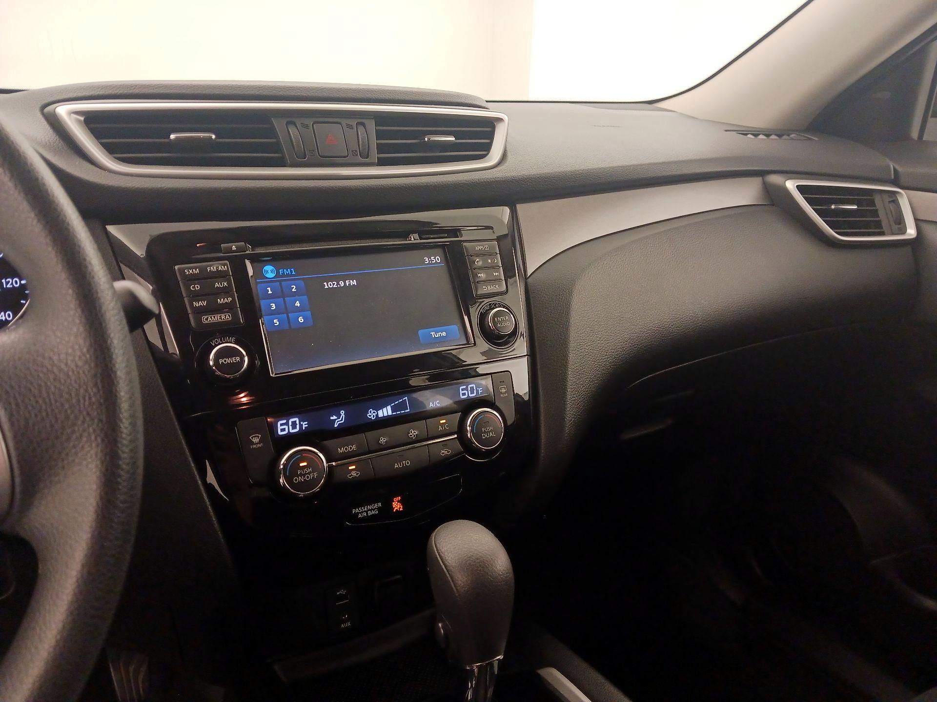 Thumbnail: 2014 Nissan Rogue - 16