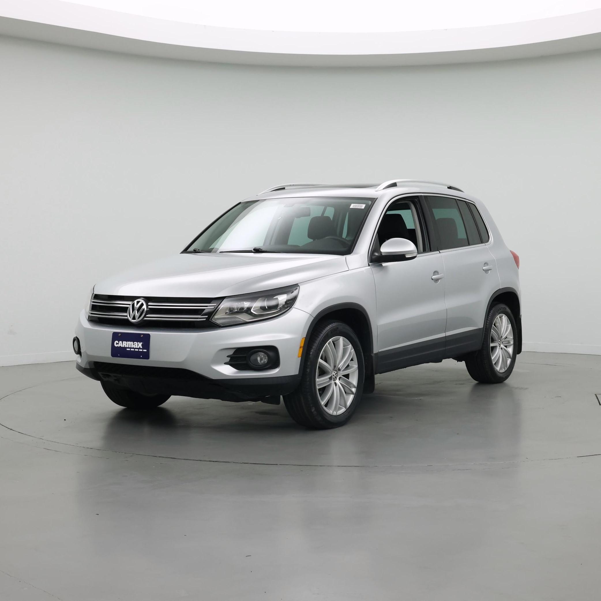 Thumbnail: 2016 Volkswagen Tiguan - 4