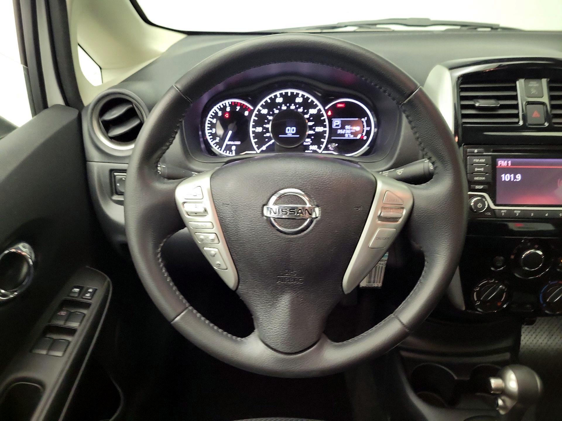 Thumbnail: 2016 Nissan Versa Note - 10