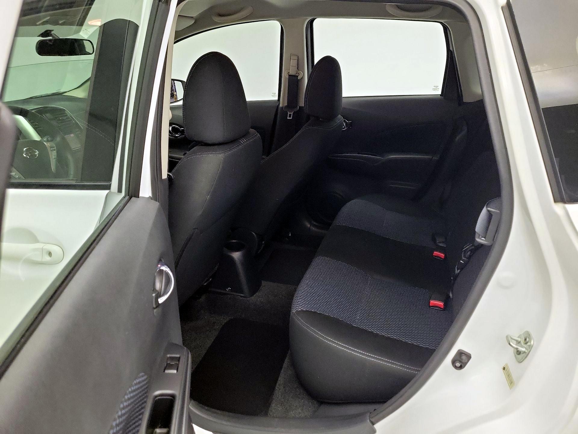 Thumbnail: 2016 Nissan Versa Note - 19