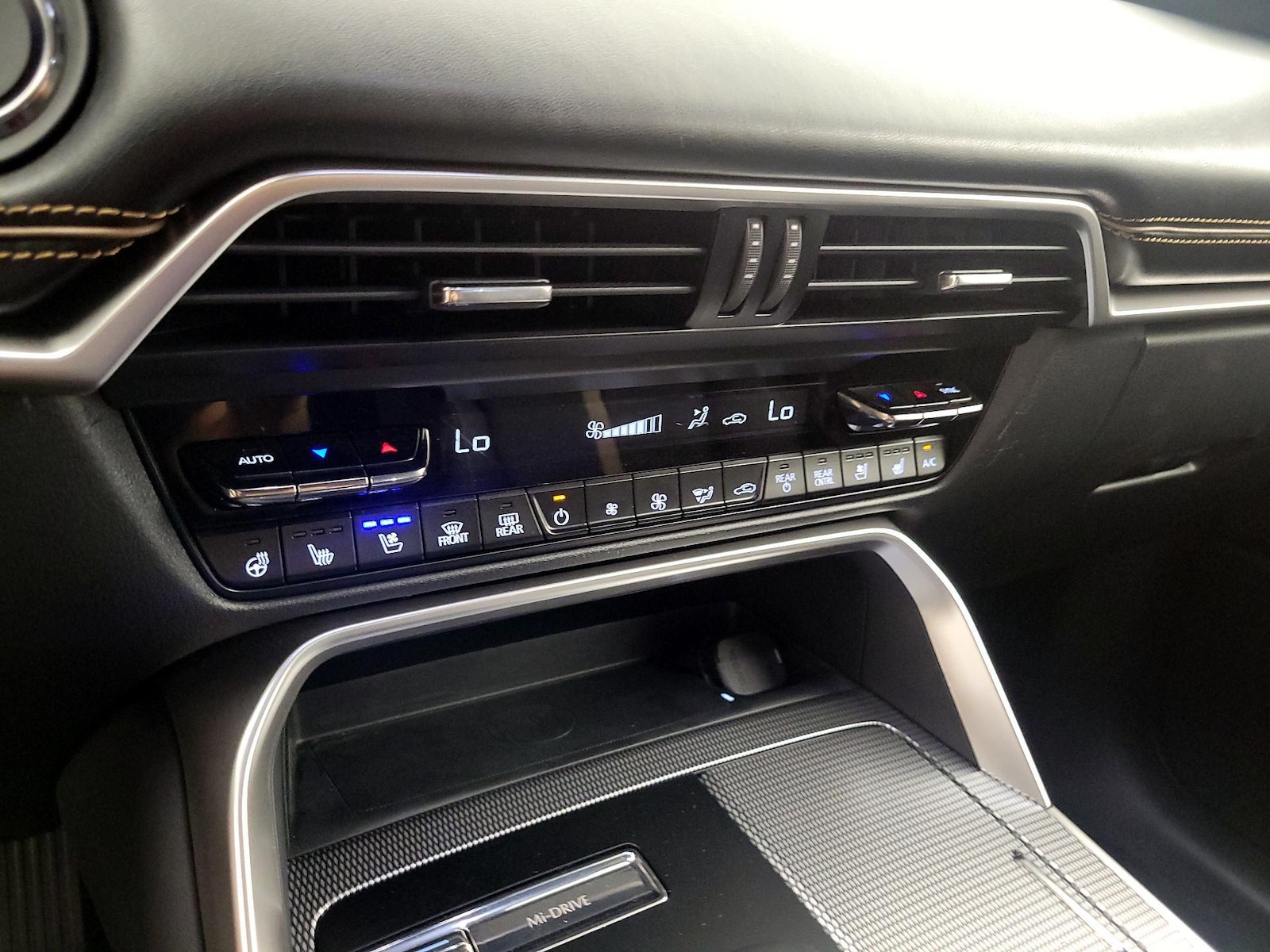 2025 Mazda CX-90 Premium Plus Package - Photo 17