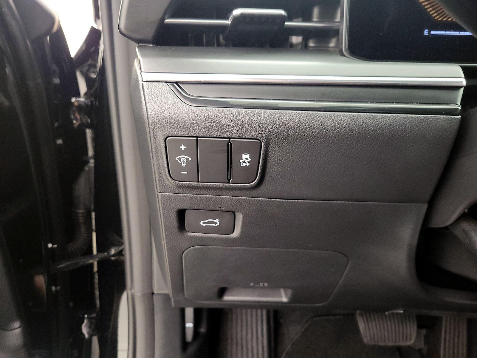 2025 Kia K5 GT-Line - Photo 14