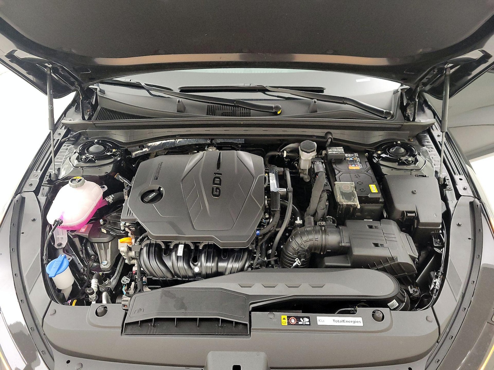2025 Kia K5 GT-Line - Photo 23