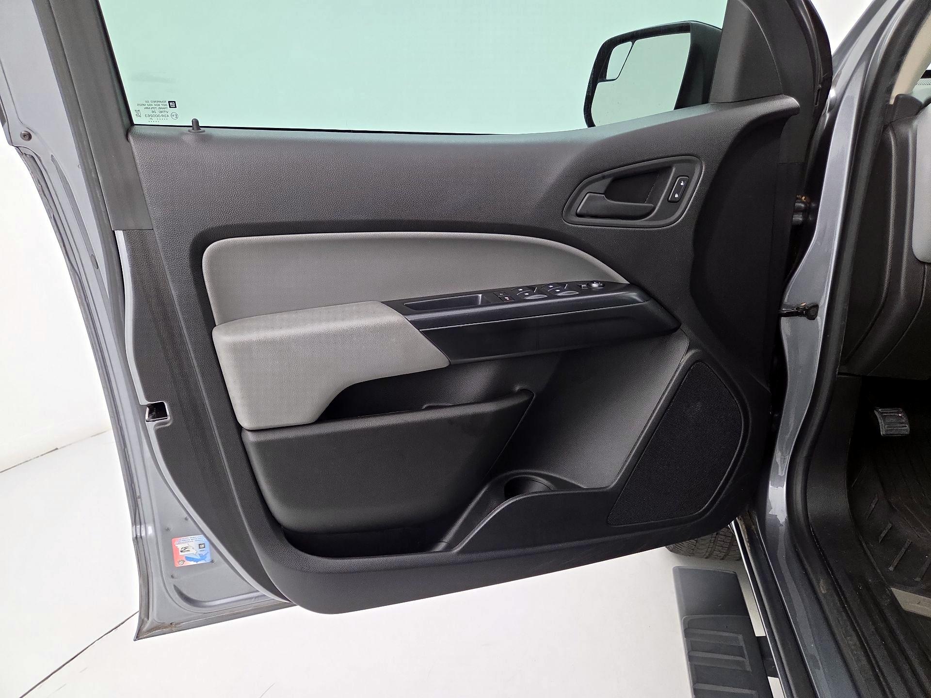 Thumbnail: 2021 Chevrolet Colorado - 12