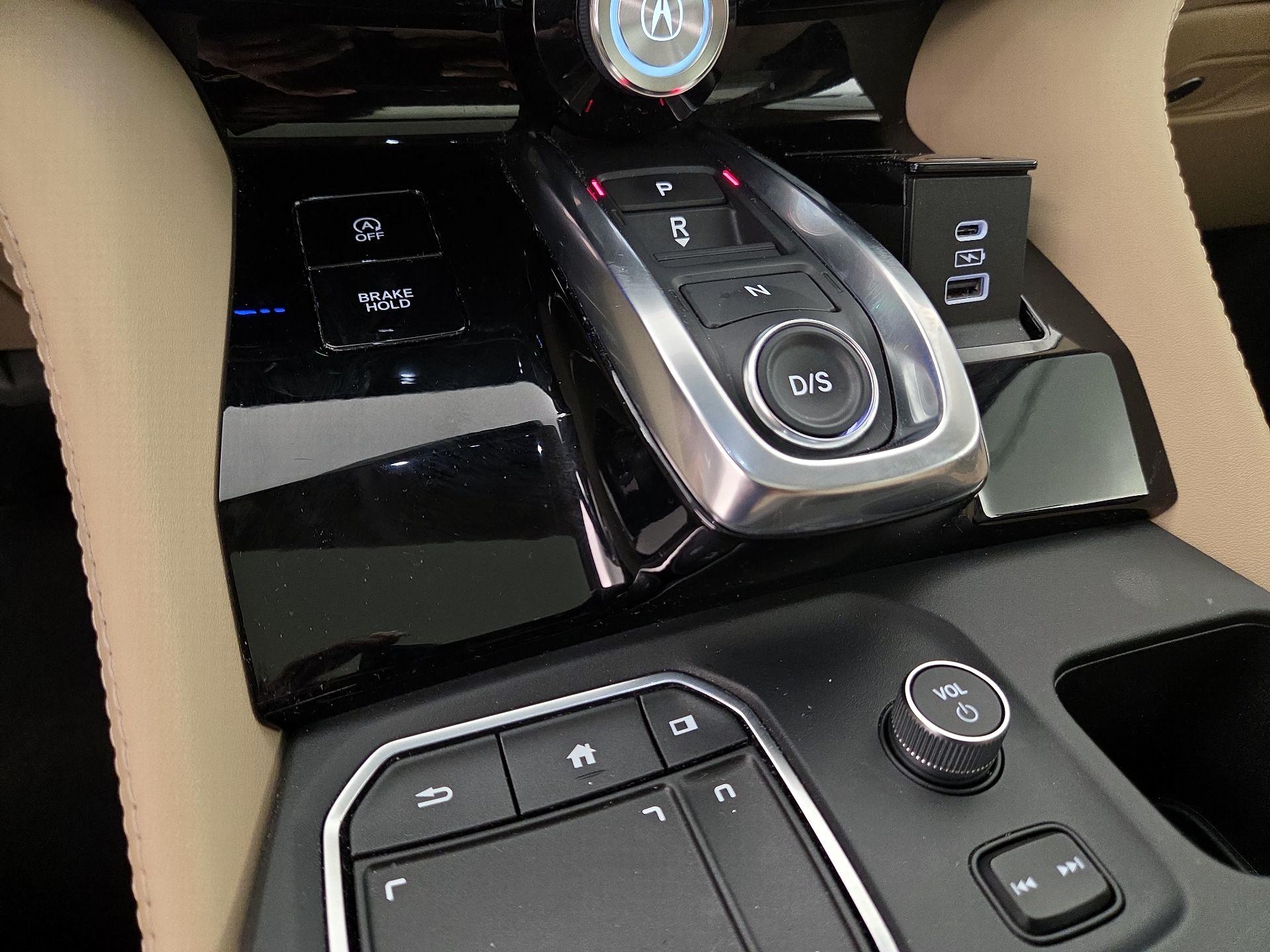 Thumbnail: 2022 Acura MDX - 18