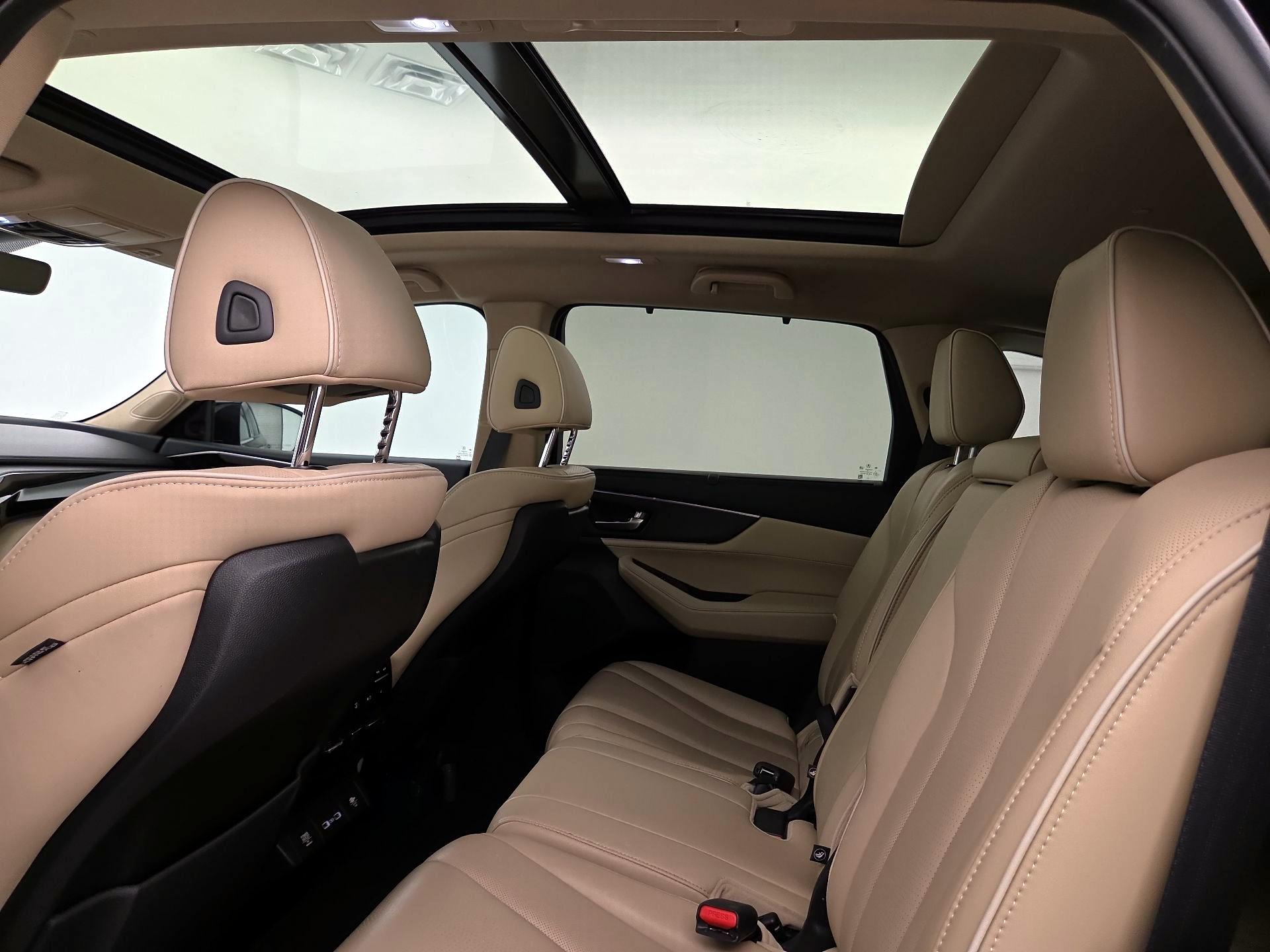 Thumbnail: 2022 Acura MDX - 20