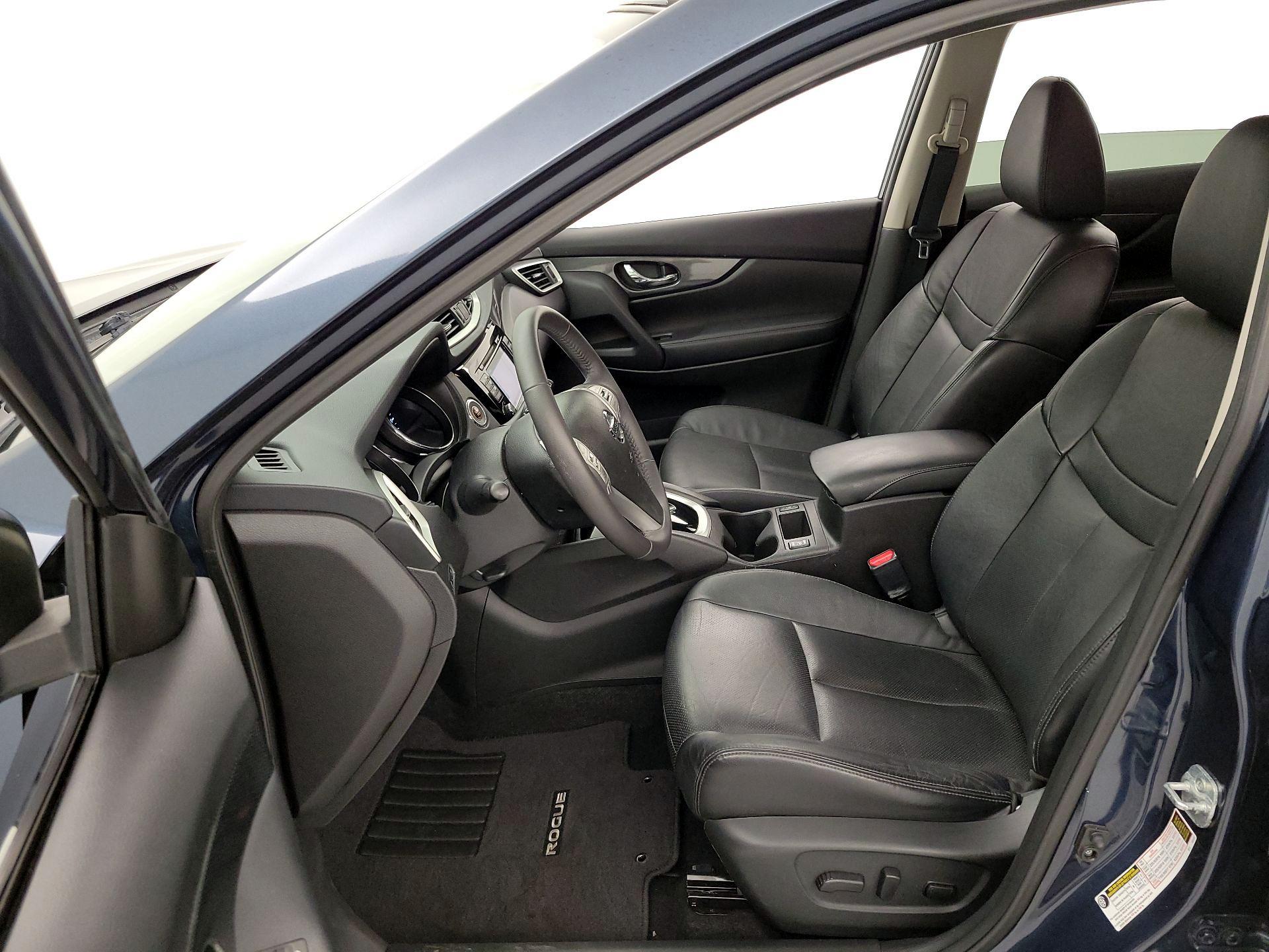 Thumbnail: 2015 Nissan Rogue - 11