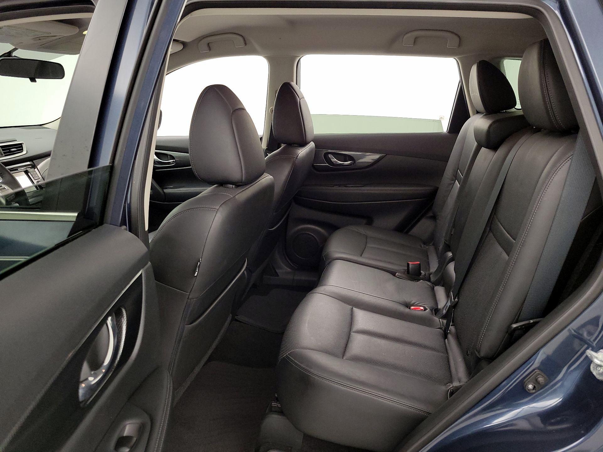 Thumbnail: 2015 Nissan Rogue - 20