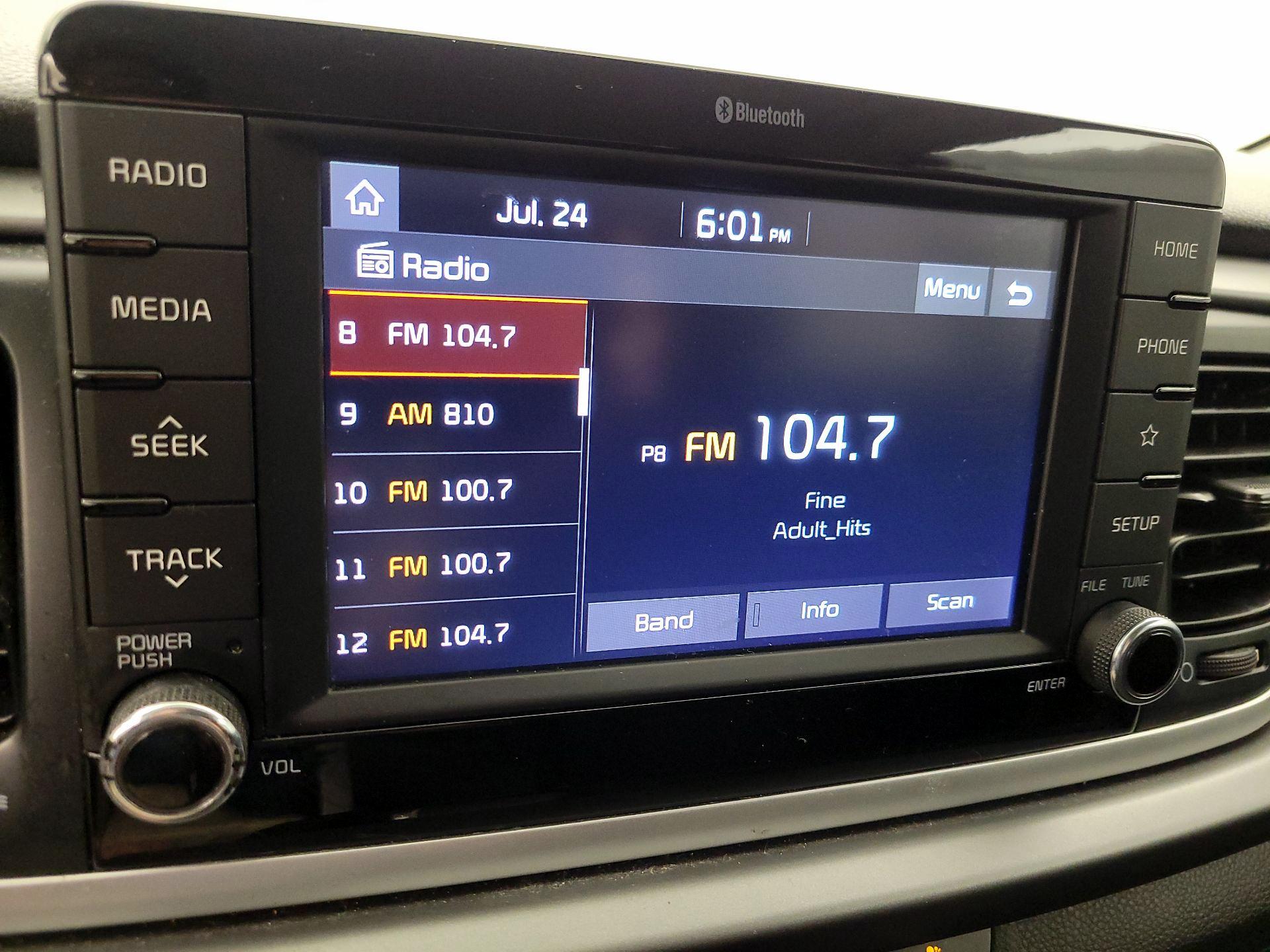 Thumbnail: 2020 Kia Rio - 15