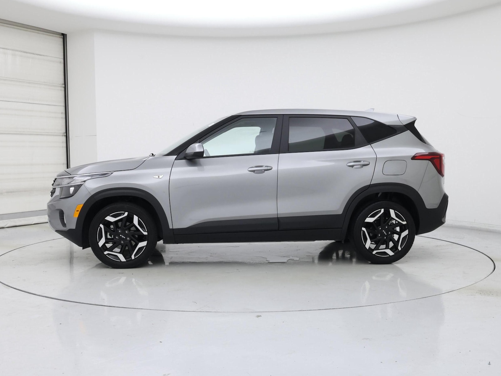 2026 Kia Seltos LX - Photo 4