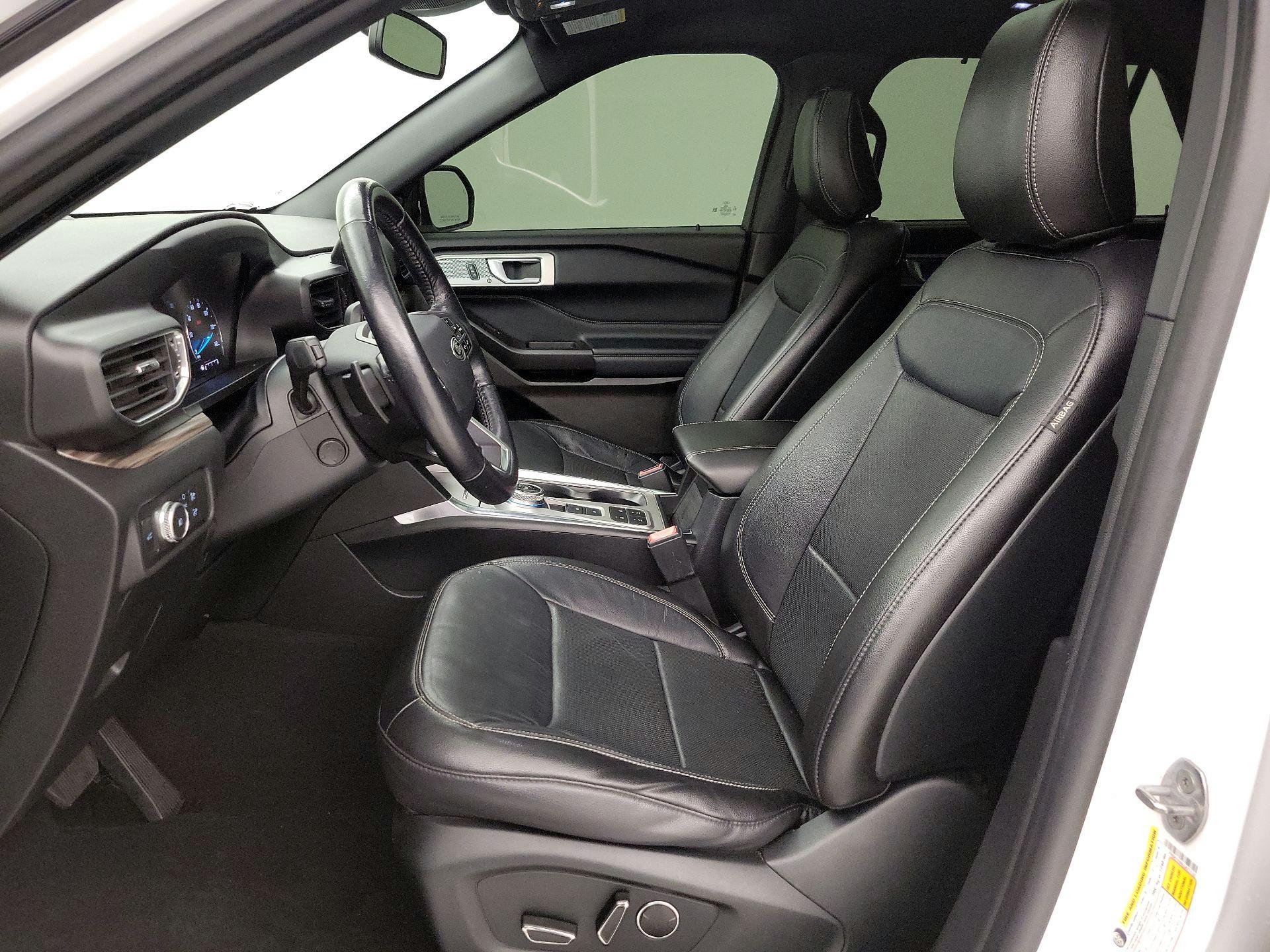 Thumbnail: 2020 Ford Explorer - 11