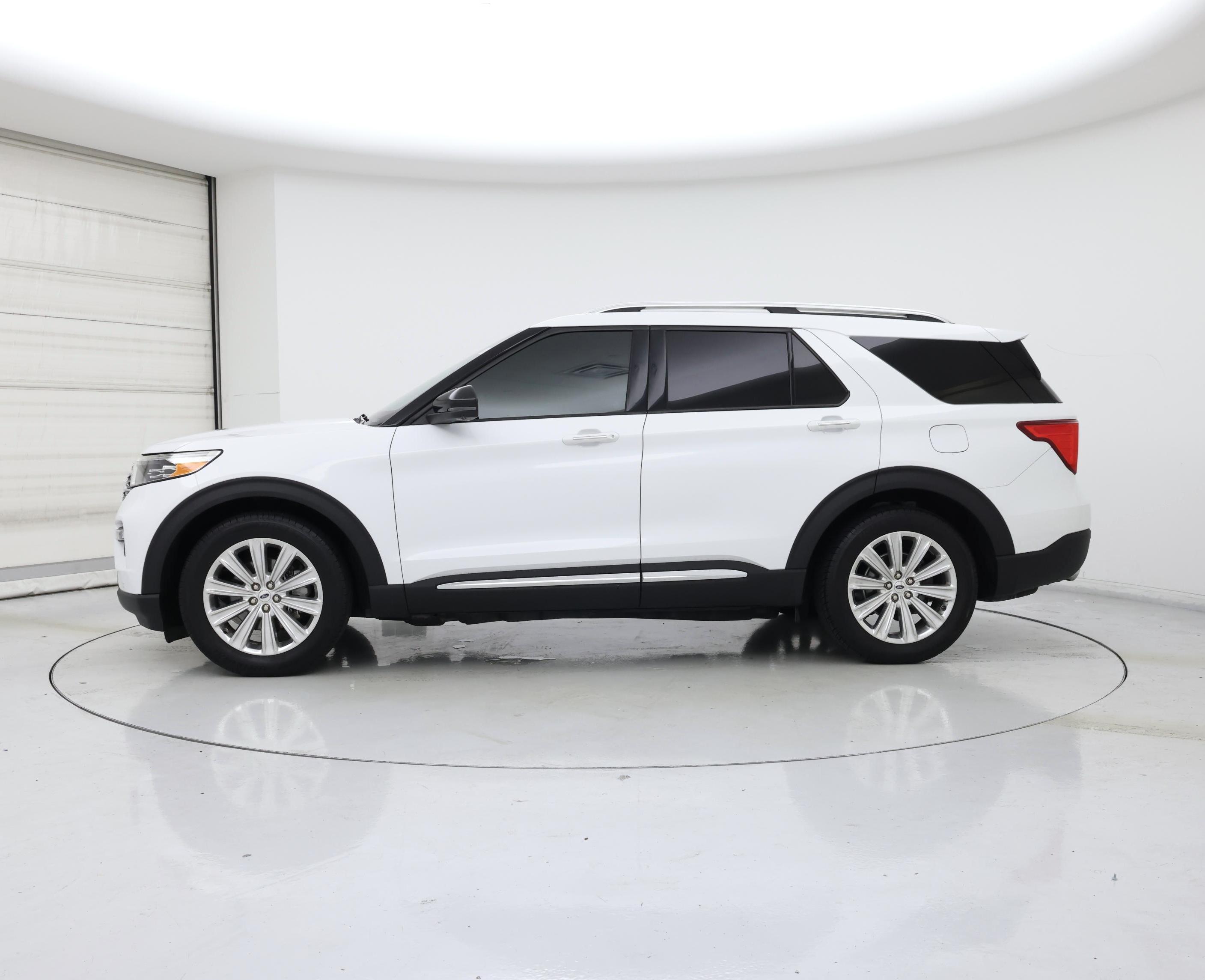 Thumbnail: 2020 Ford Explorer - 3